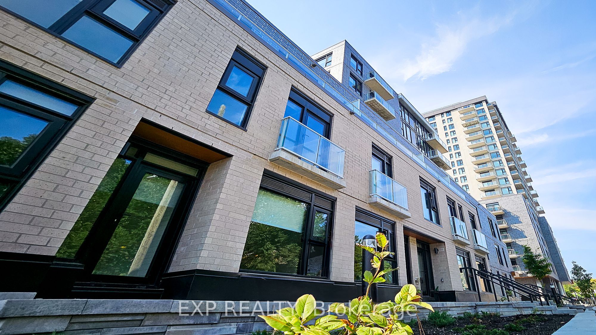 #310 - 1366 Carling Avenue Property Photo 3