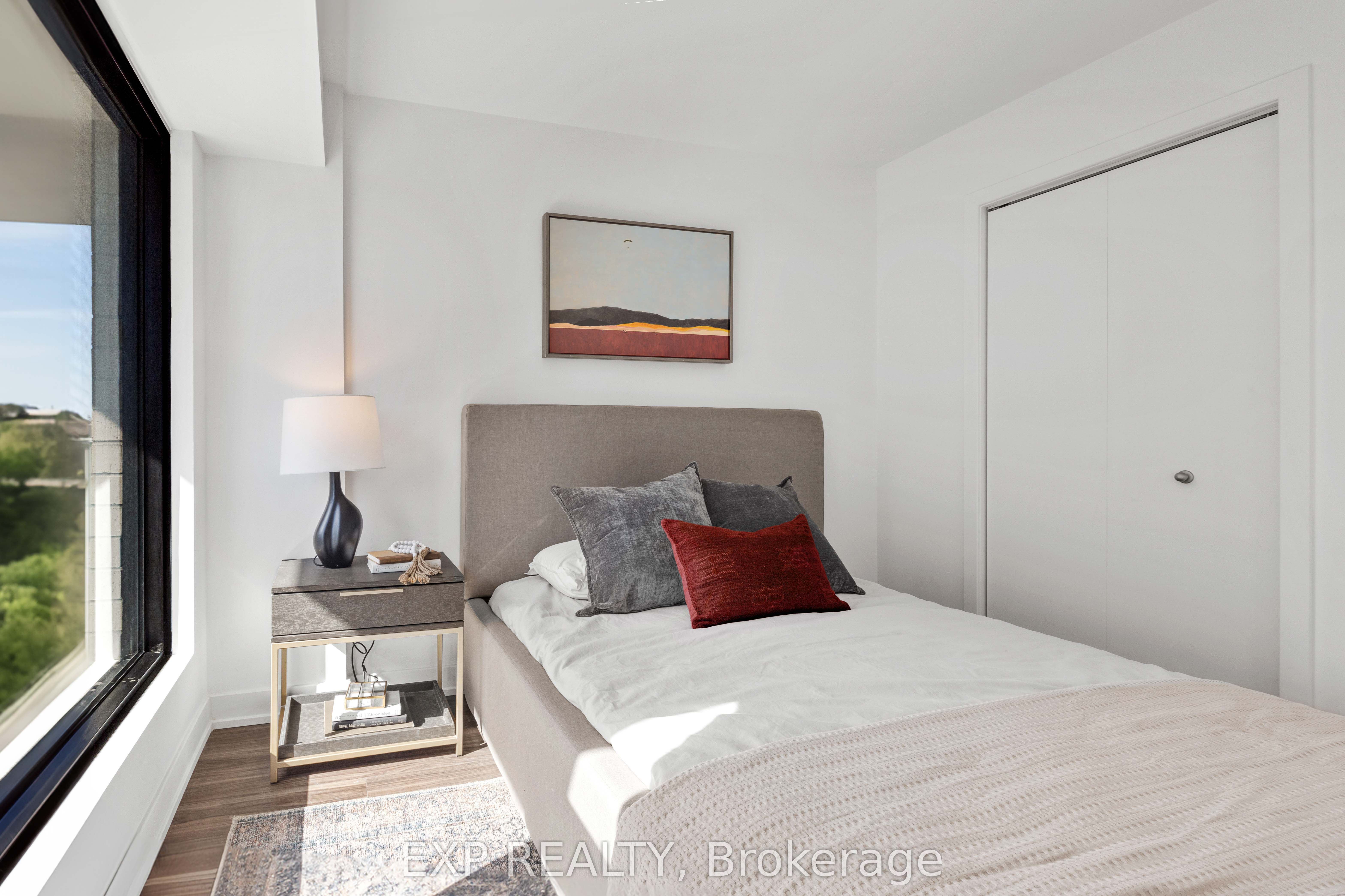 #310 - 1366 Carling Avenue Property Photo 8