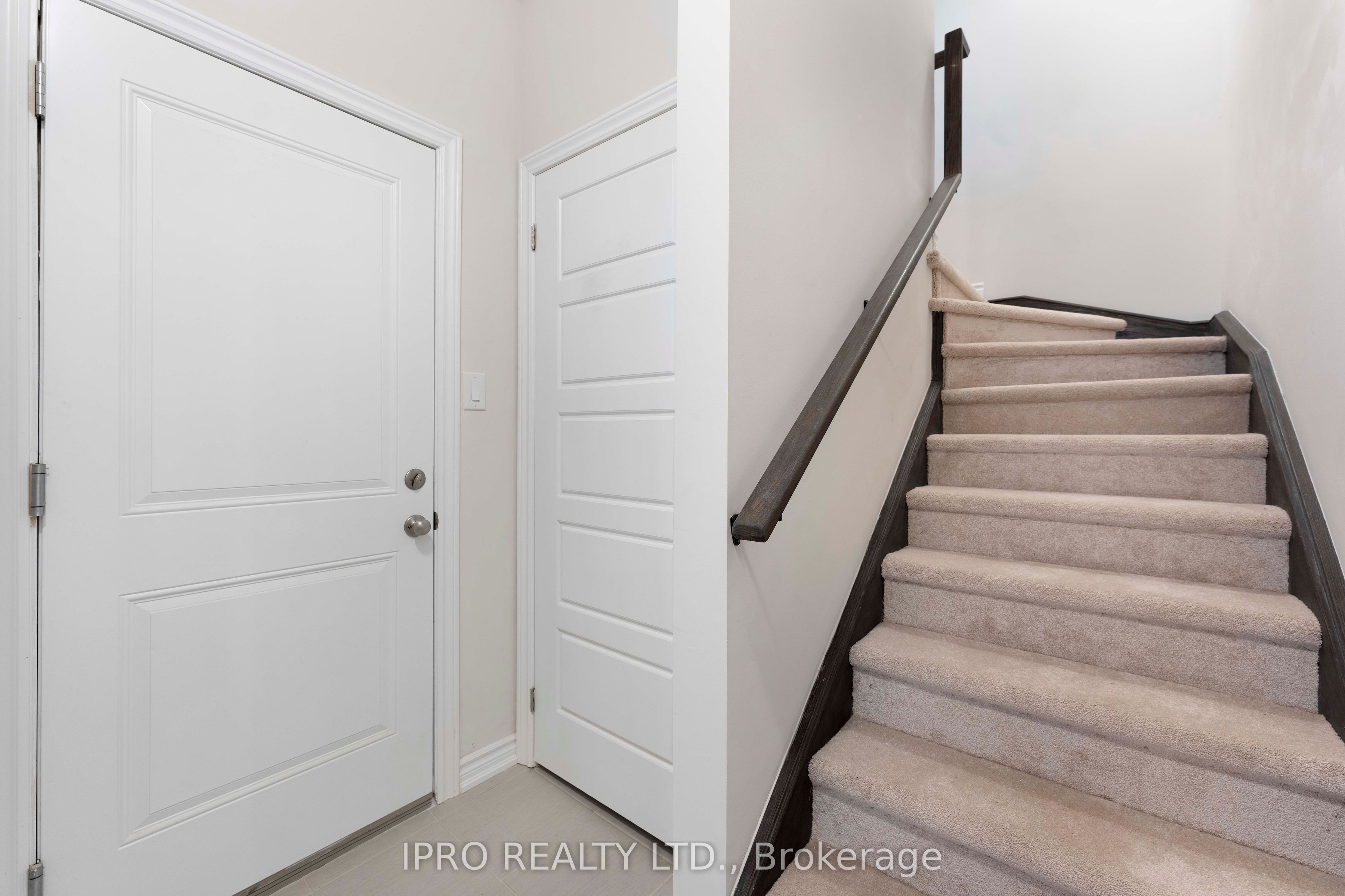 677 Park Road N 133 Property Photo 14