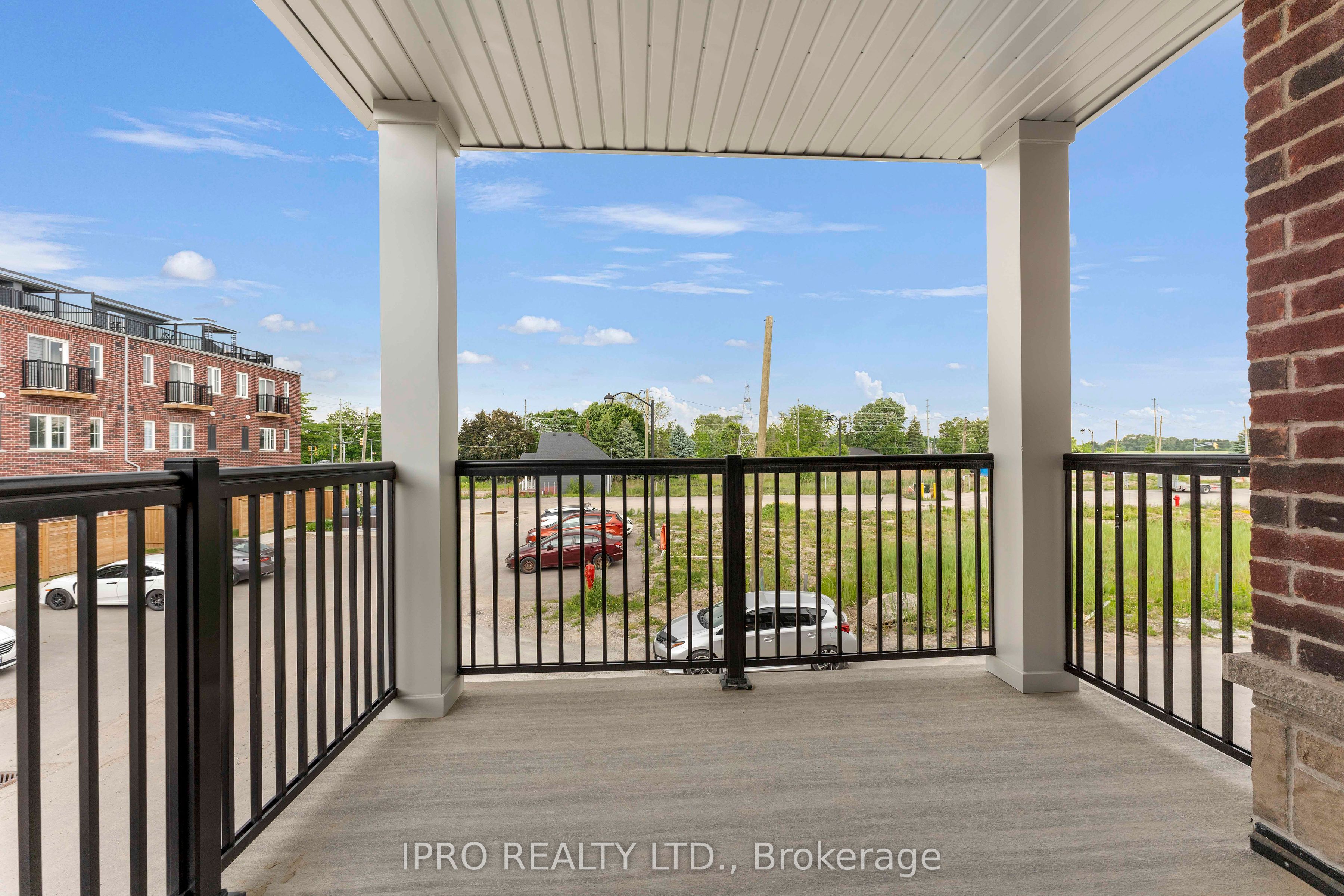 677 Park Road N 133 Property Photo 16