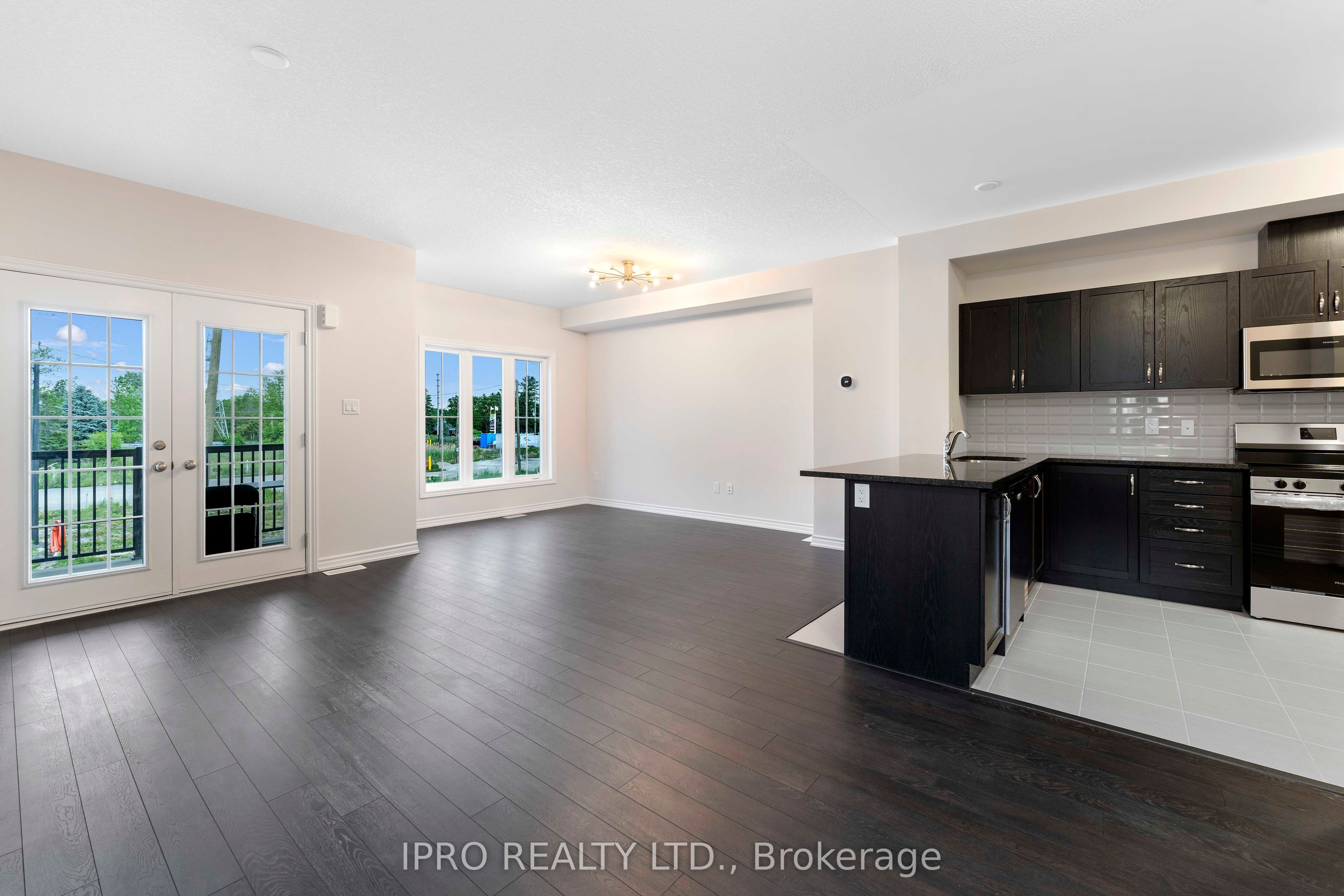 677 Park Road N 133 Property Photo 22
