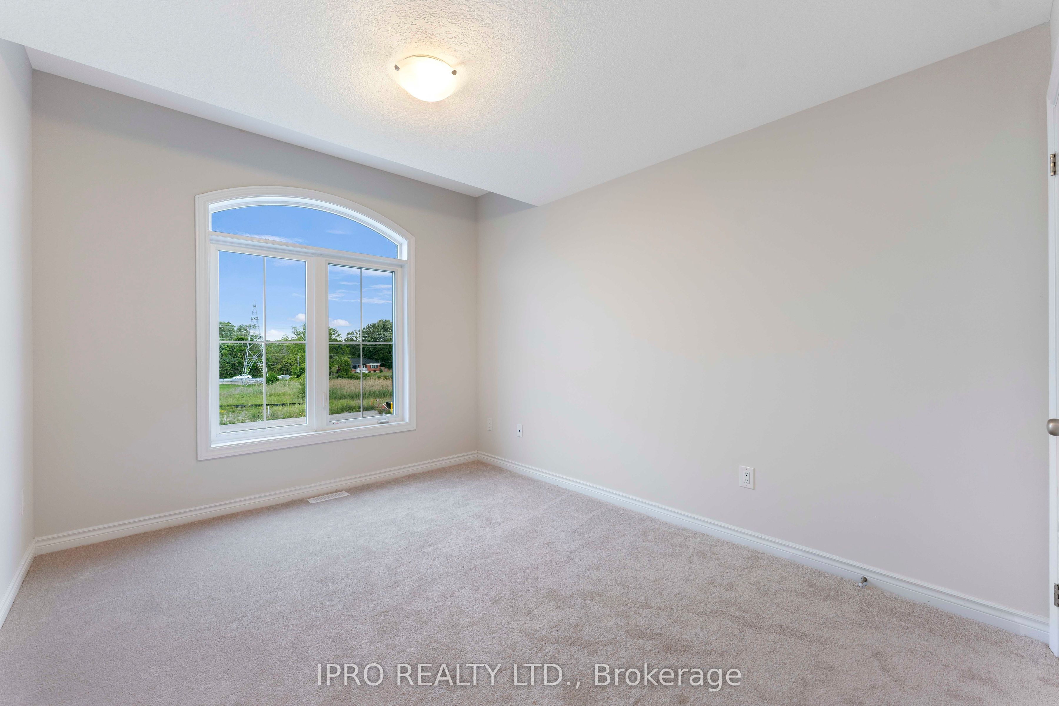 677 Park Road N 133 Property Photo 27
