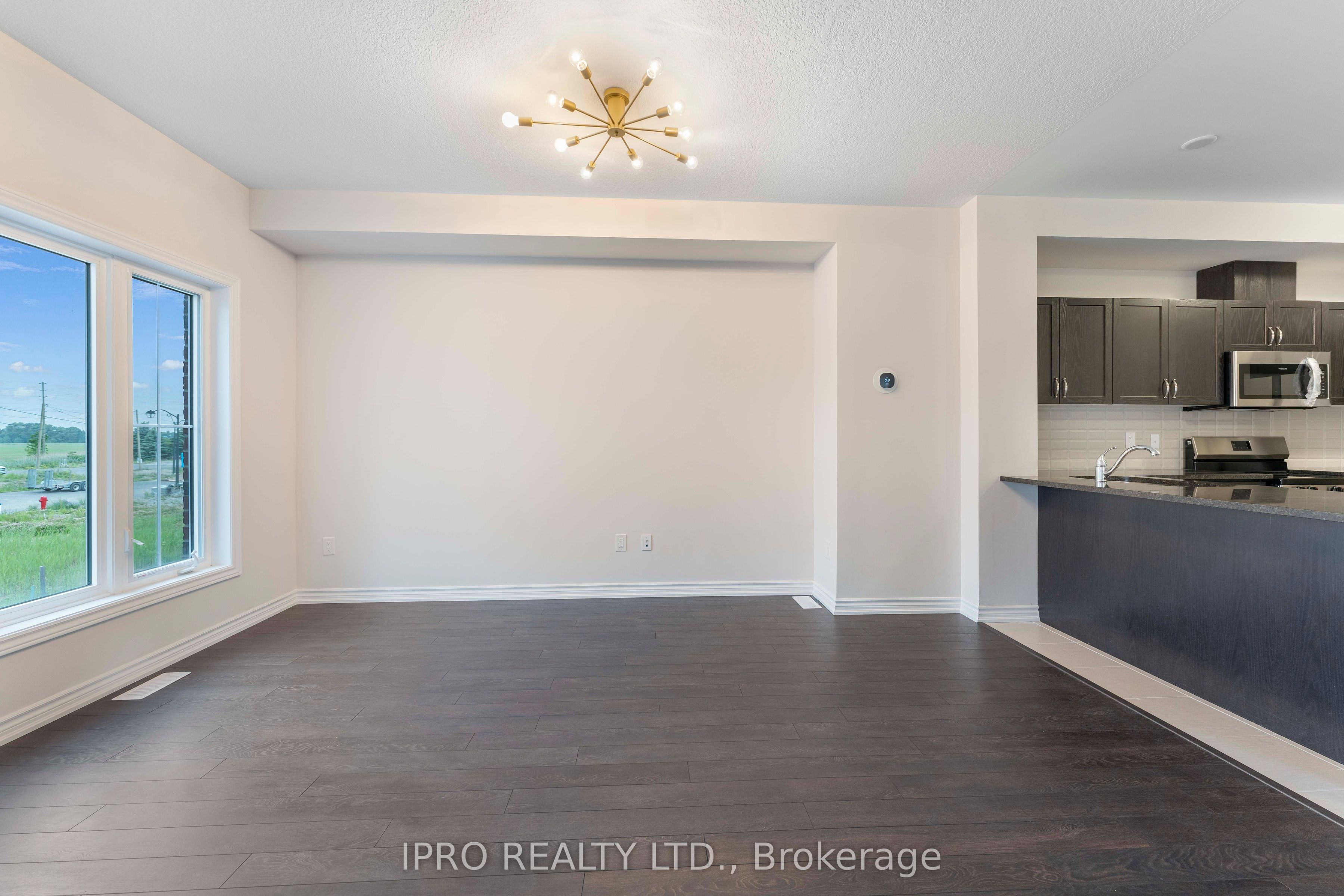 677 Park Road N 133 Property Photo 40
