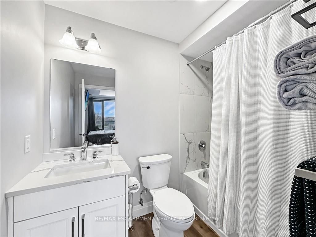 64 Main Street N 309 Property Photo 15