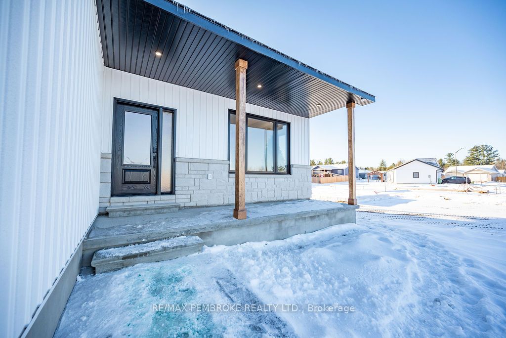 52 Wilson Avenue Property Photo 3