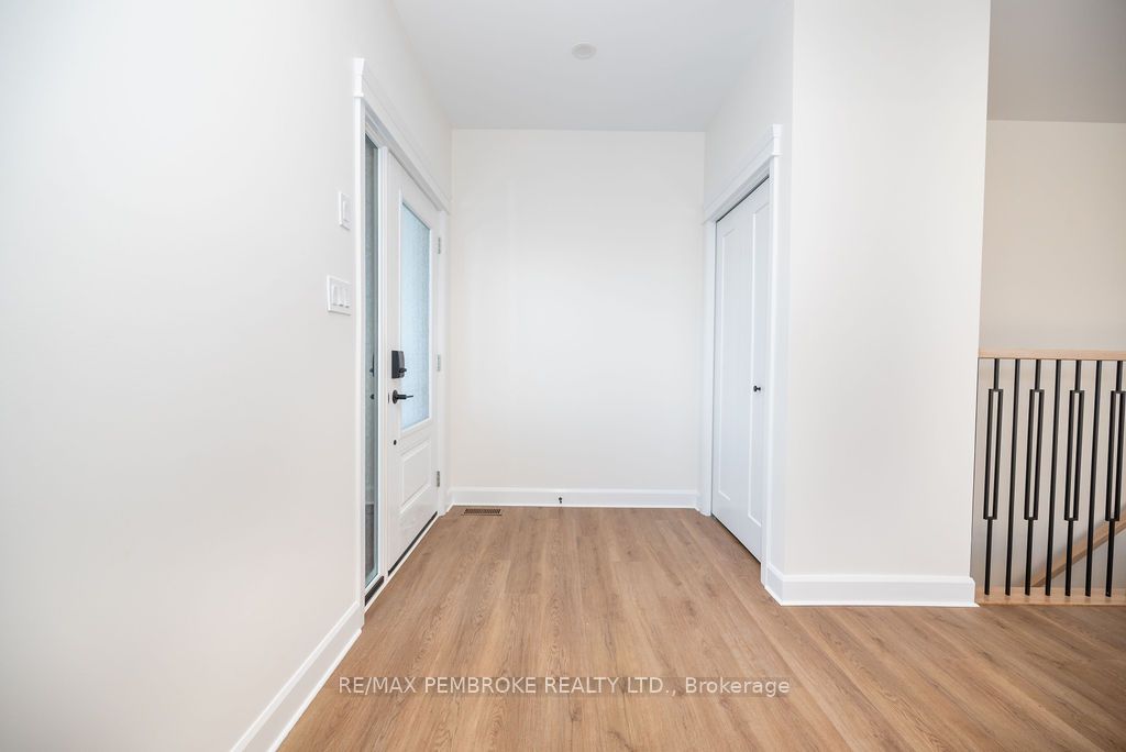 52 Wilson Avenue Property Photo 4