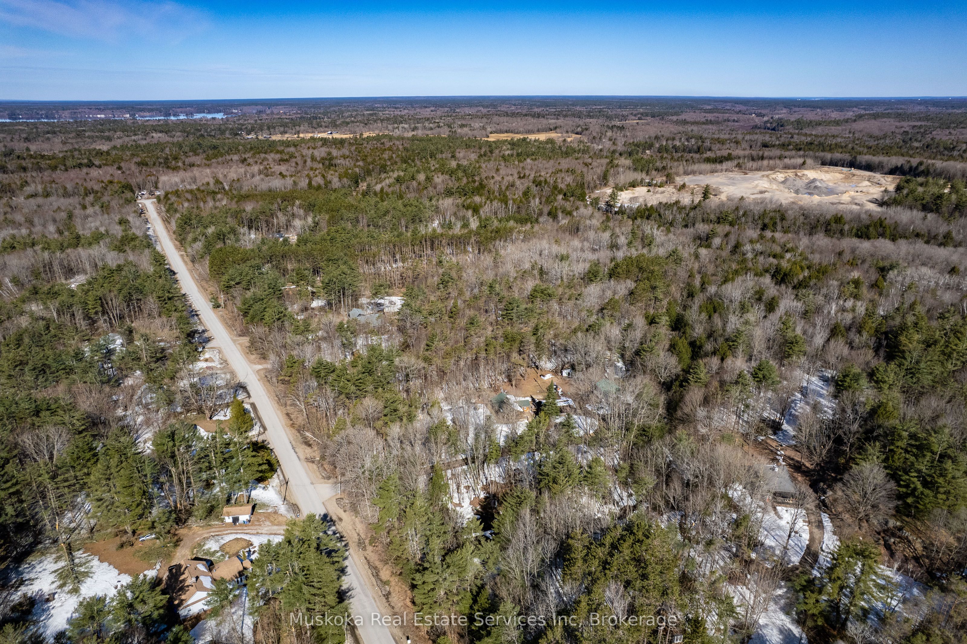 1023 Sparrow Lake Route Property Photo 28