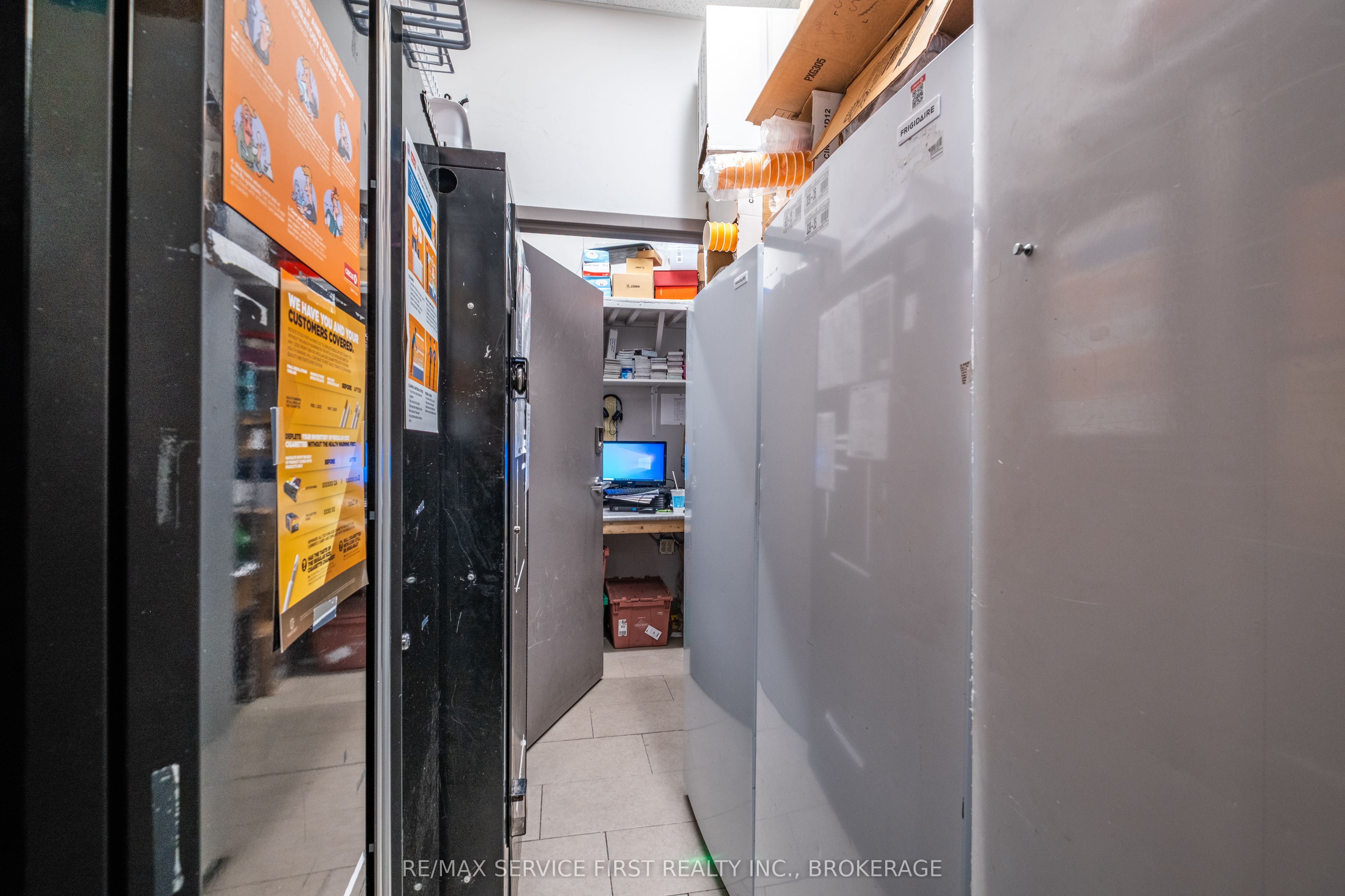 451 Division Street Property Photo 16
