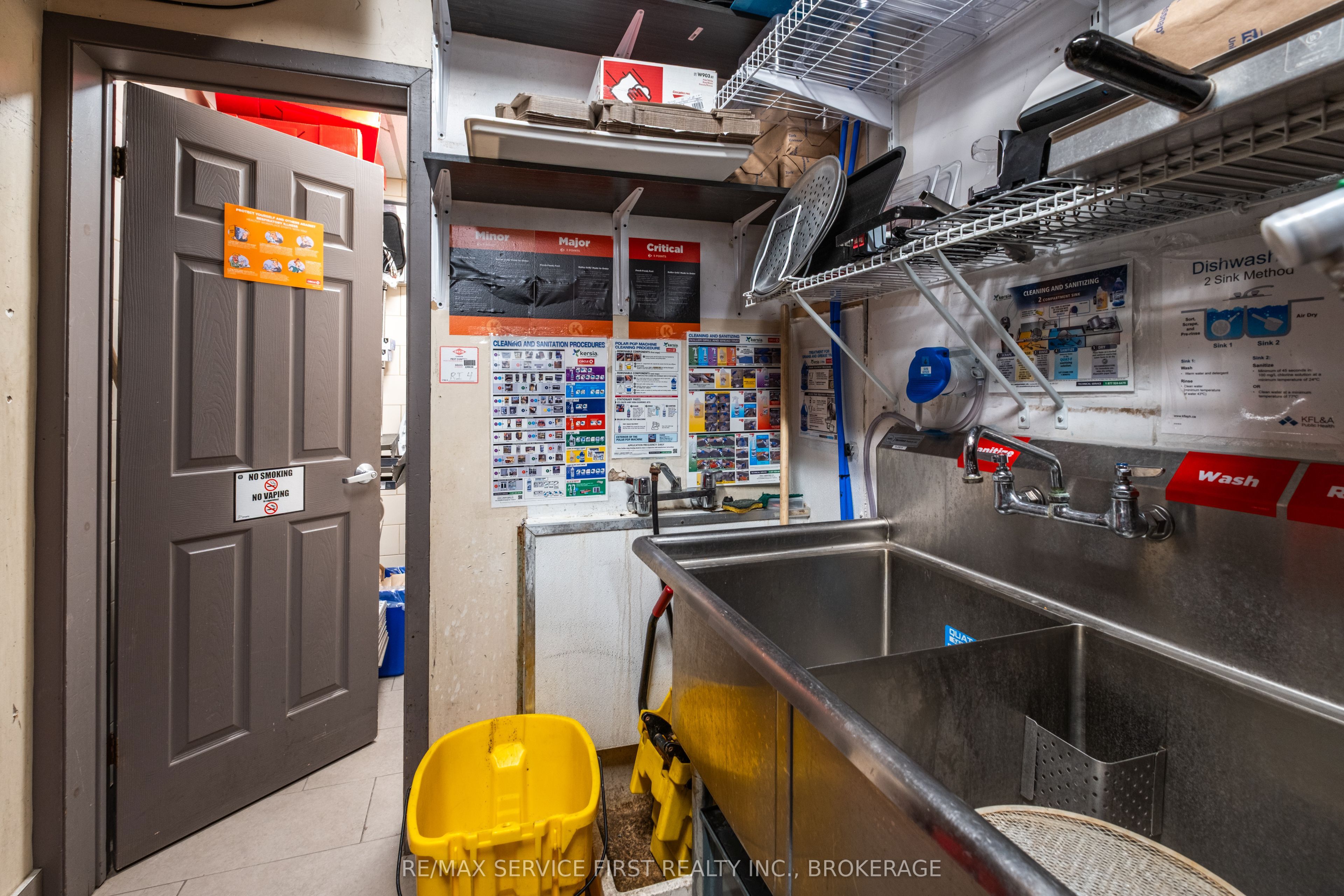 451 Division Street Property Photo 19