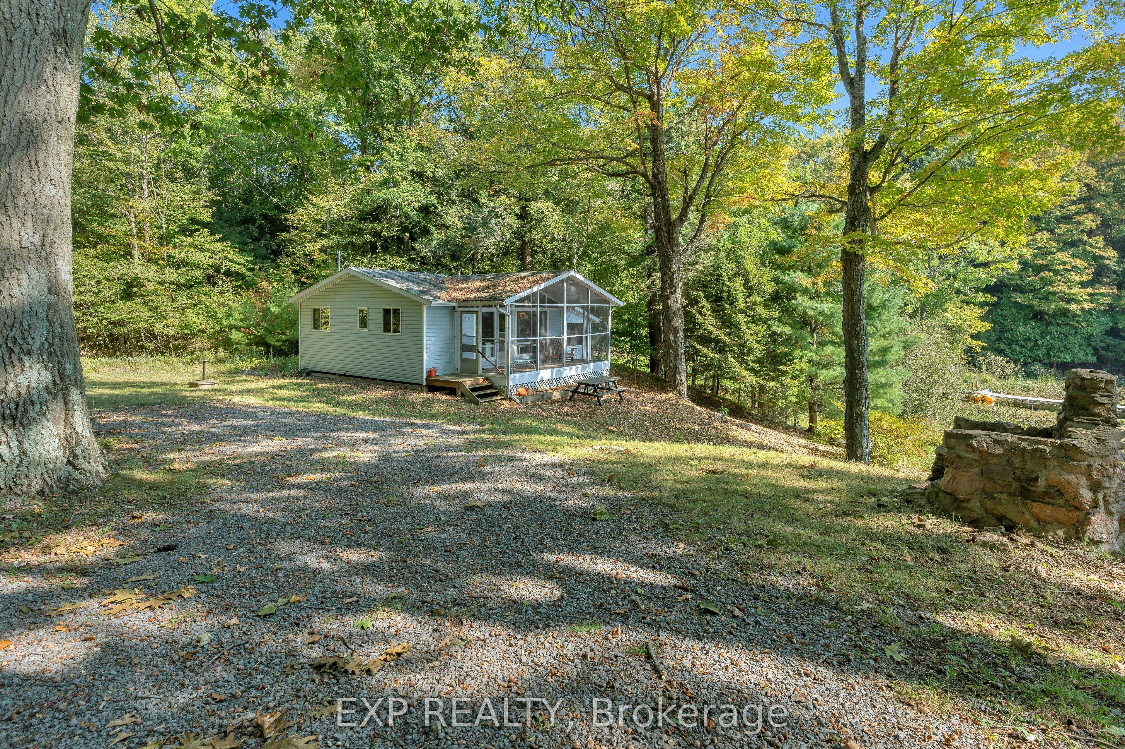 1030 Pete's Lane Property Photo