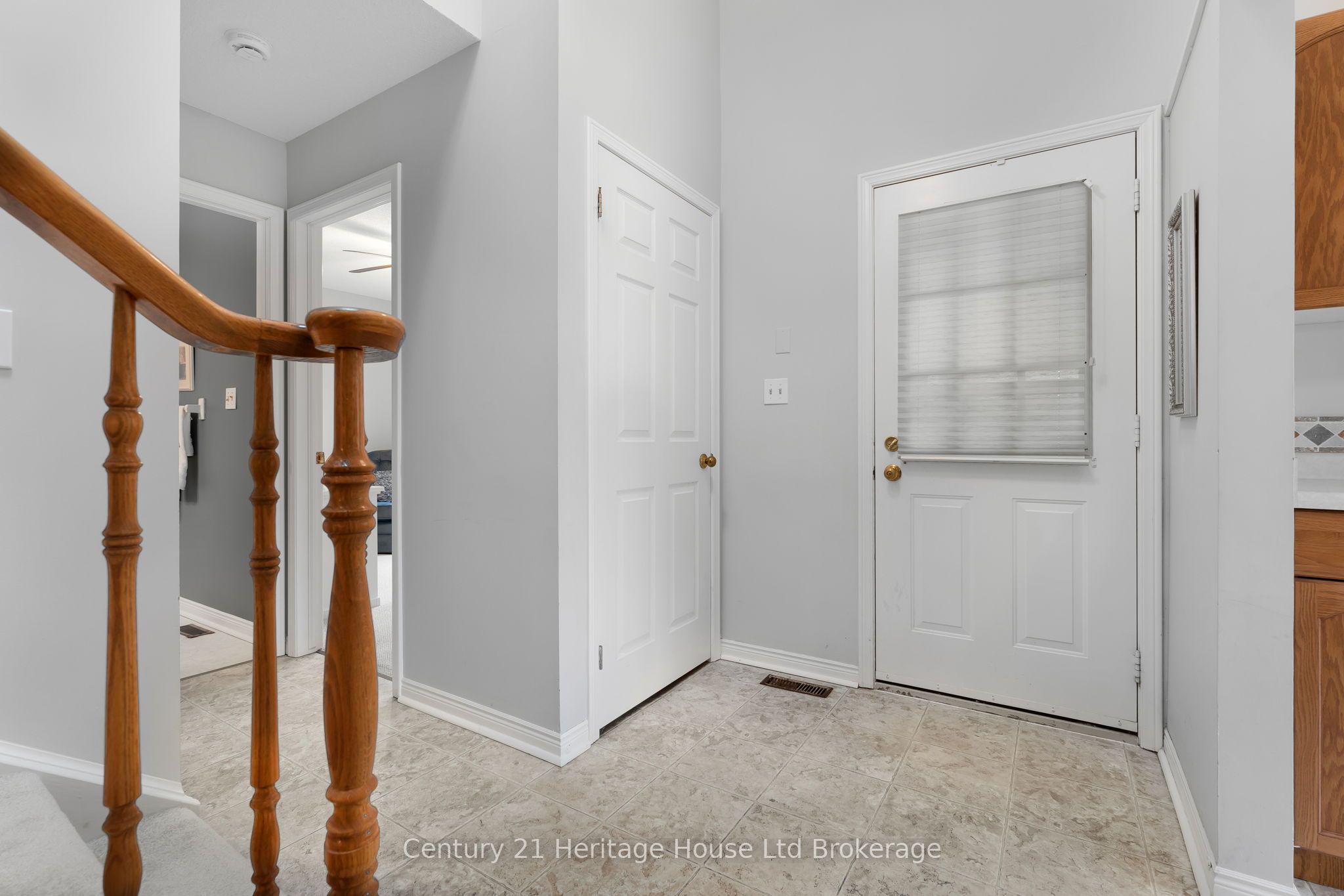 4169 Strawberry Ct Property Photo 5