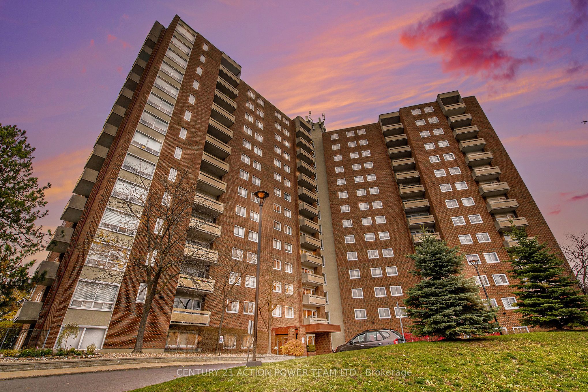 #114 - 915 Elmsmere Road Property Photo
