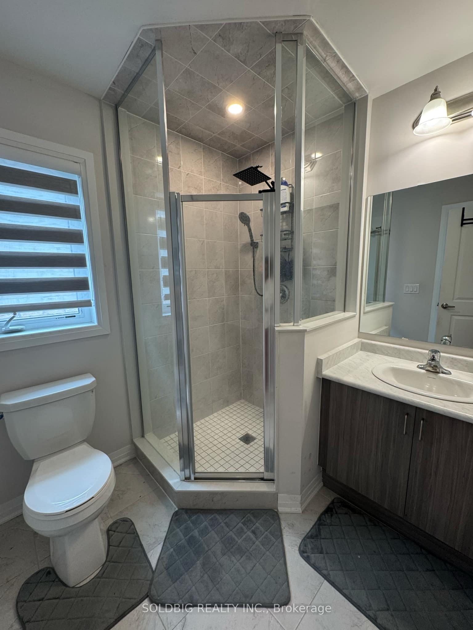 50 Prince Philip Boulevard Property Photo 14