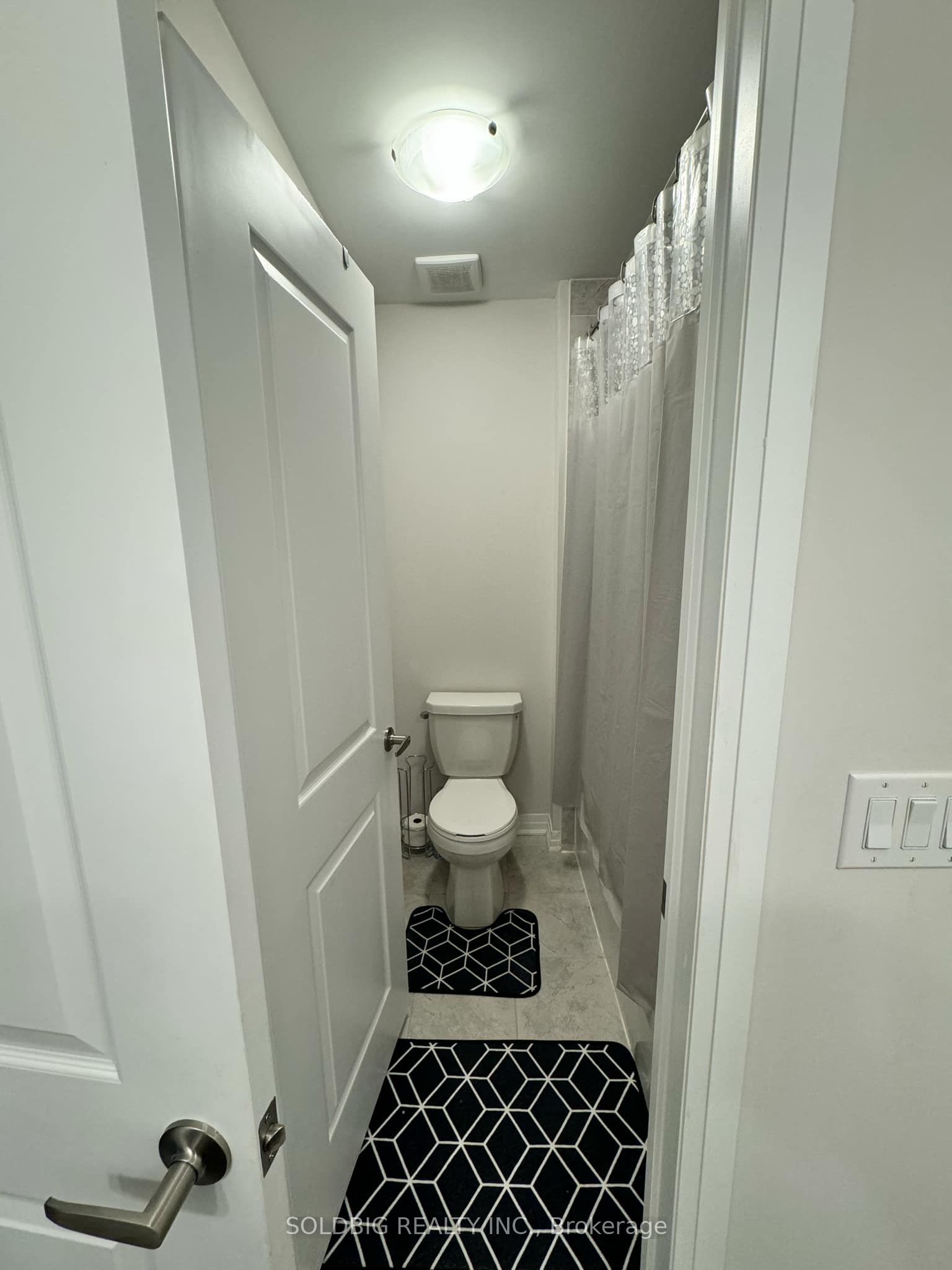 50 Prince Philip Boulevard Property Photo 18