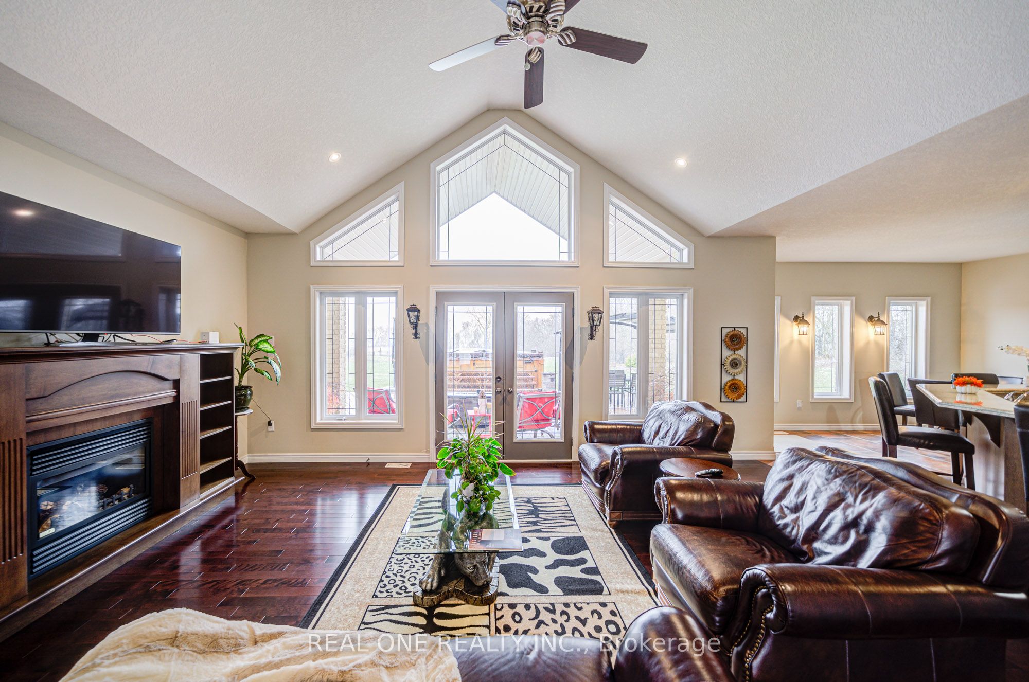 492 Scenic Drive Property Photo 22