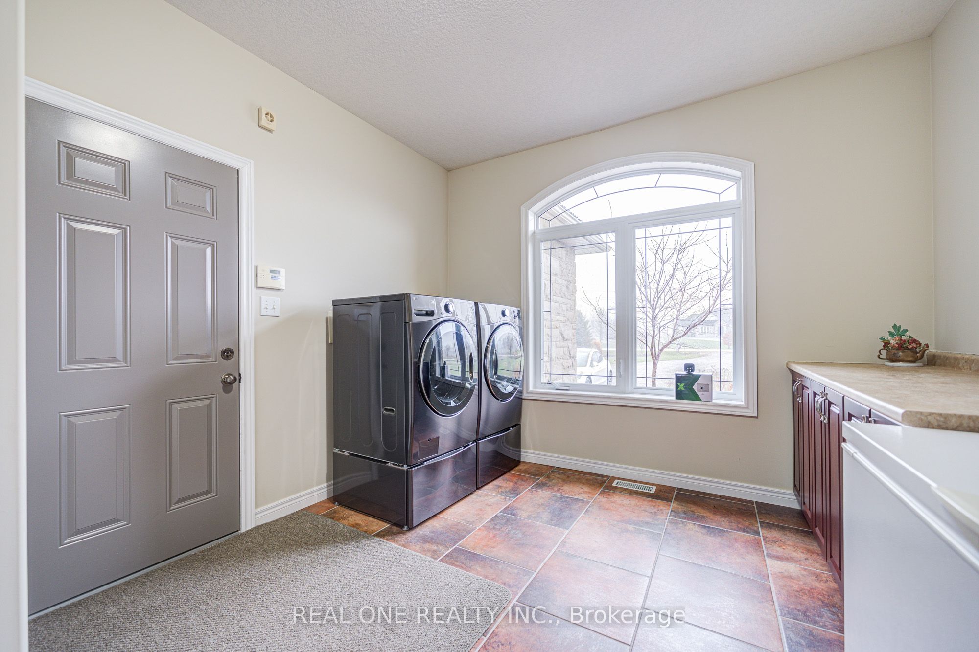 492 Scenic Drive Property Photo 23