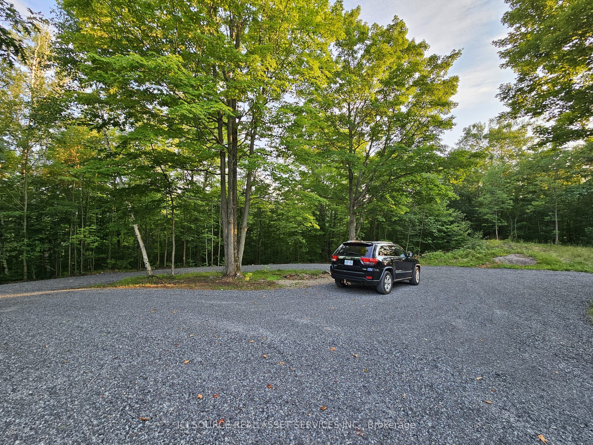 534 Oak Bluffs Road Property Photo 8