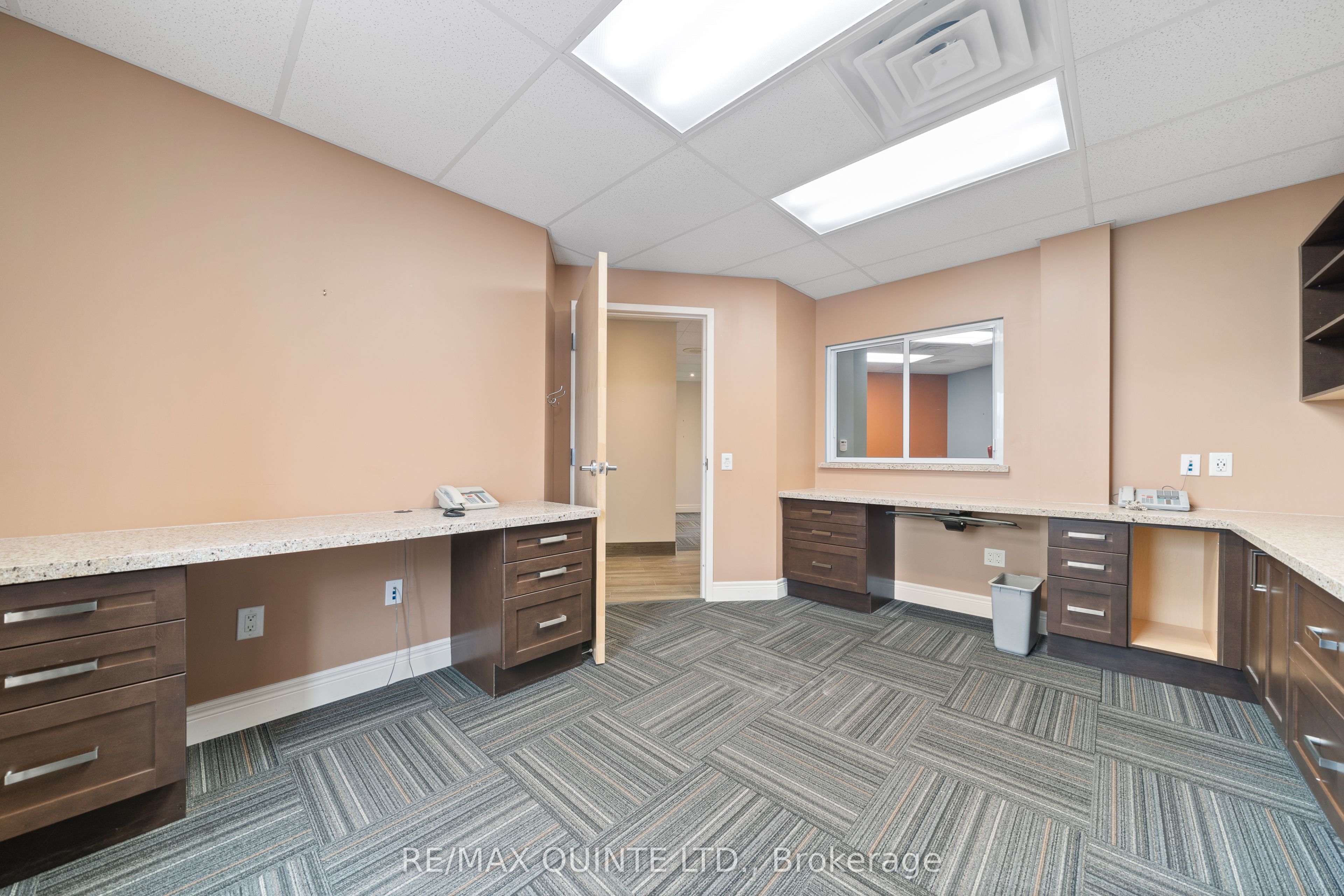 #201 - 30 King Street Property Photo 23
