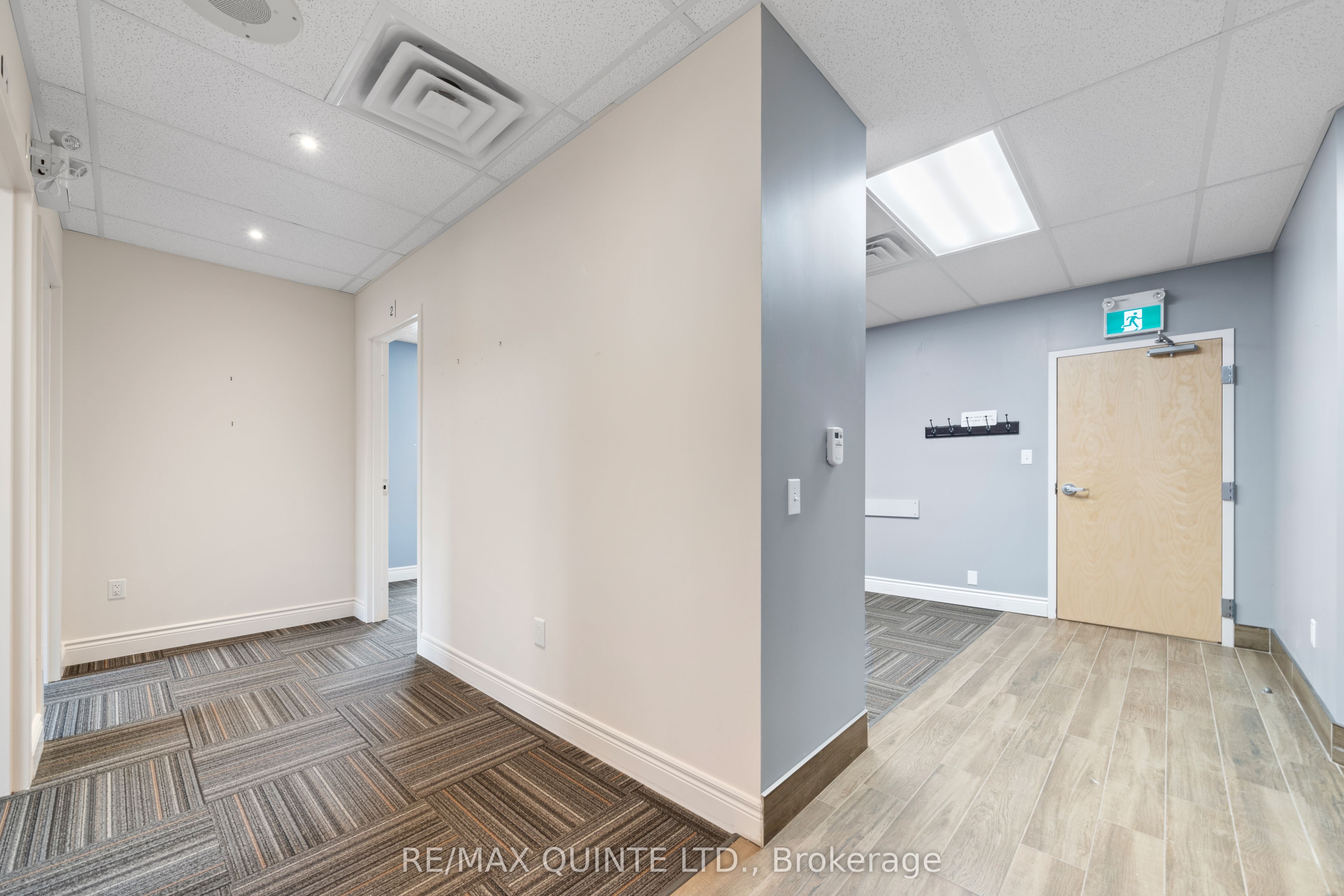 #201 - 30 King Street Property Photo 26