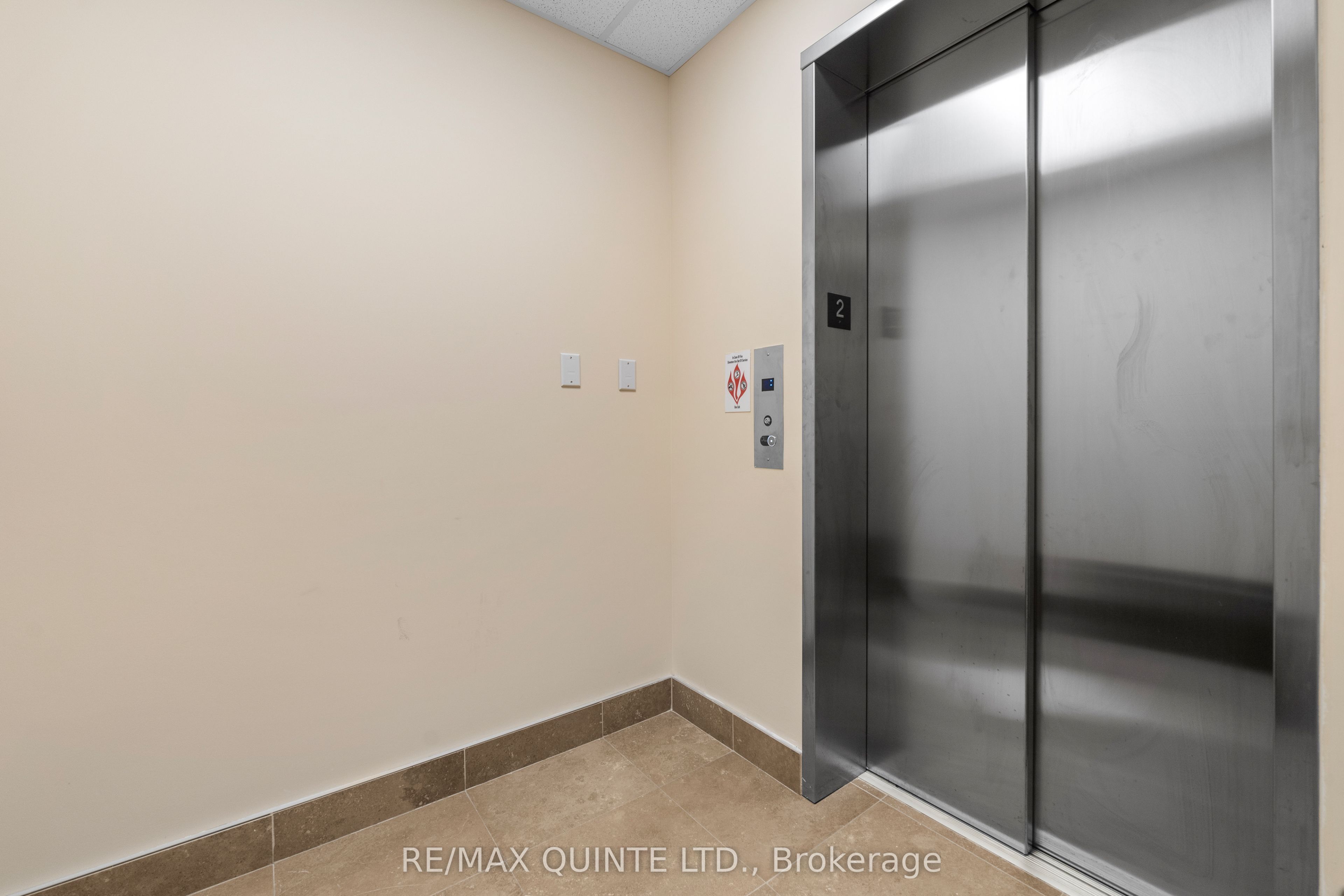 #201 - 30 King Street Property Photo 33