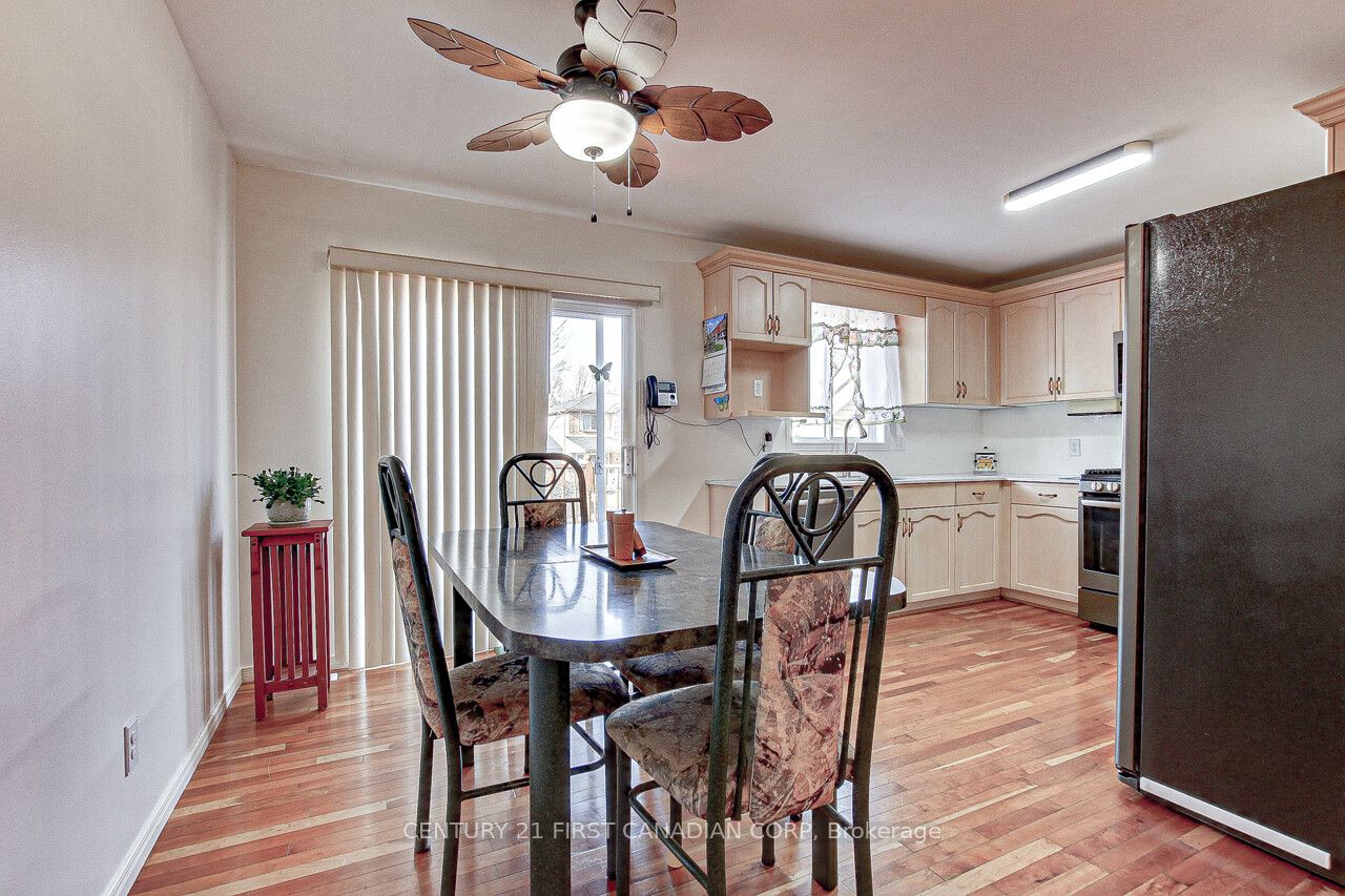 26 Stoneycreek Place Property Photo 11