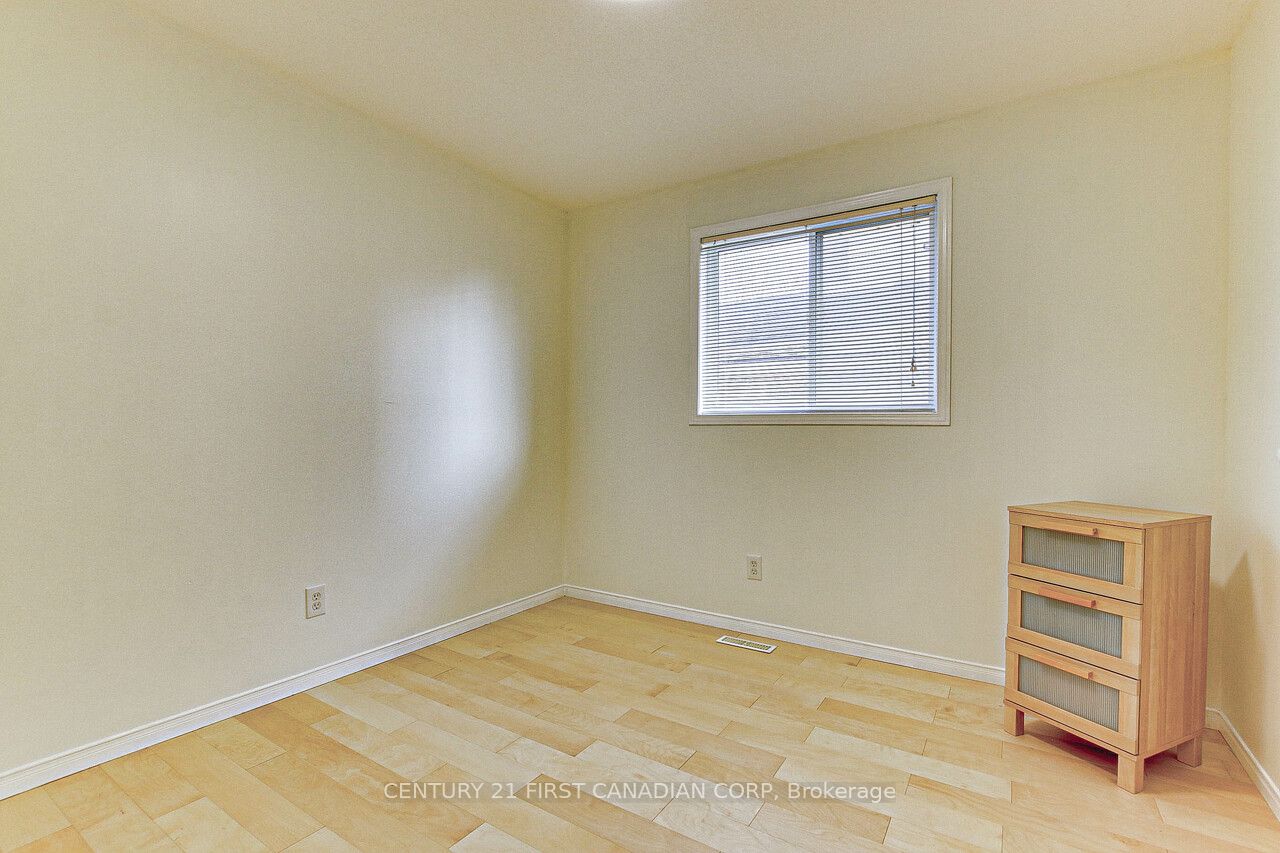 26 Stoneycreek Place Property Photo 15