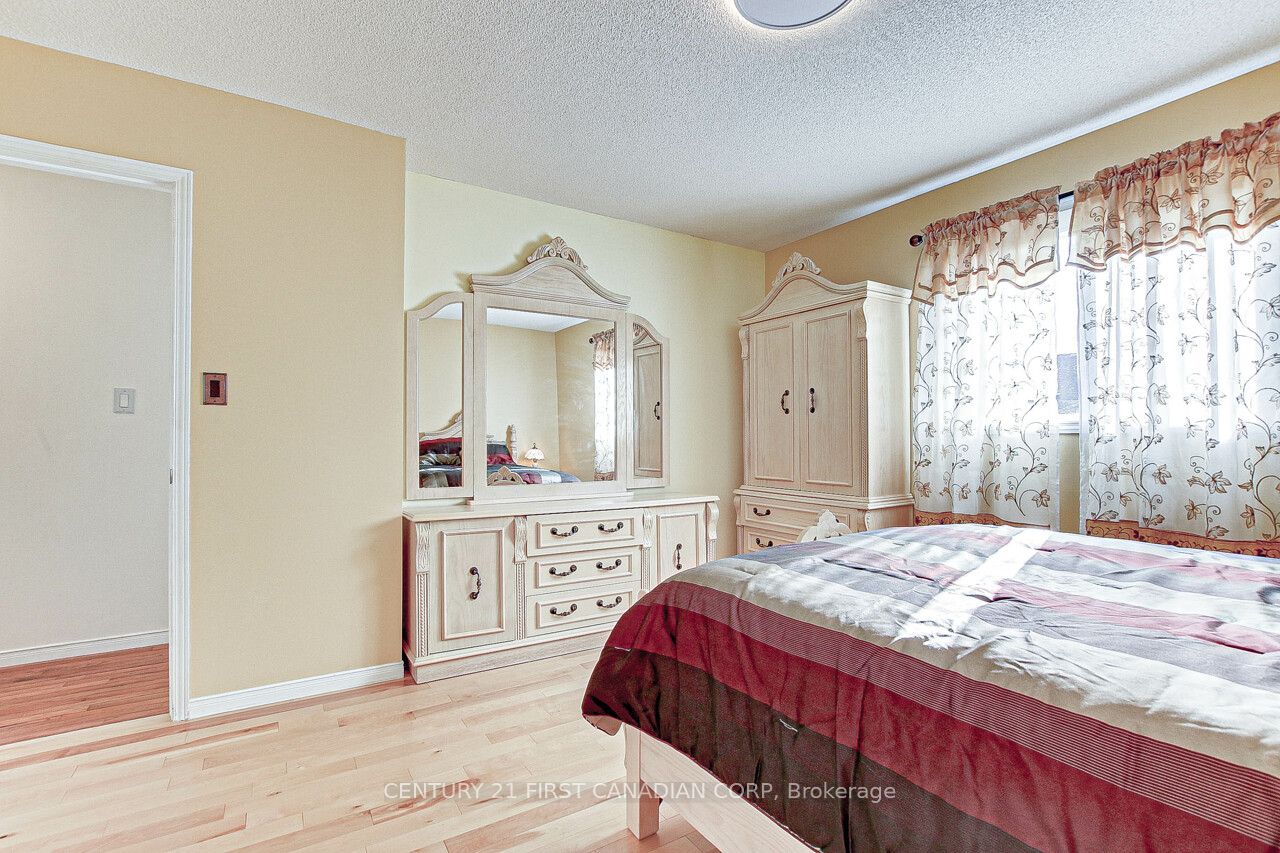 26 Stoneycreek Place Property Photo 17