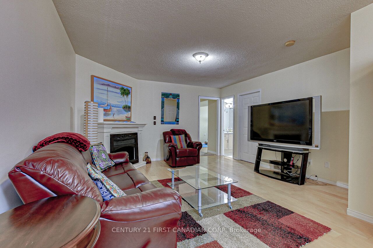 26 Stoneycreek Place Property Photo 20