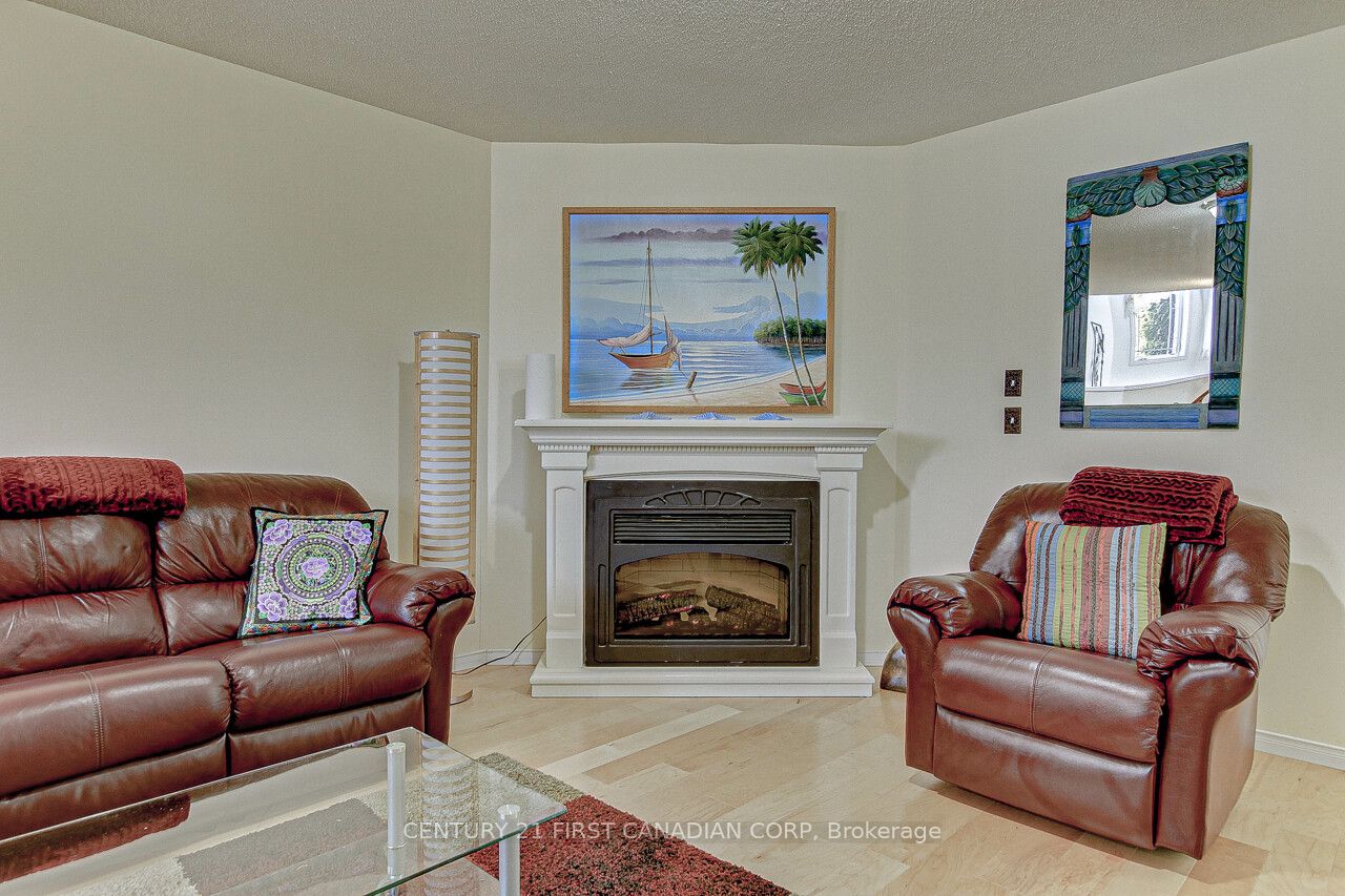 26 Stoneycreek Place Property Photo 21