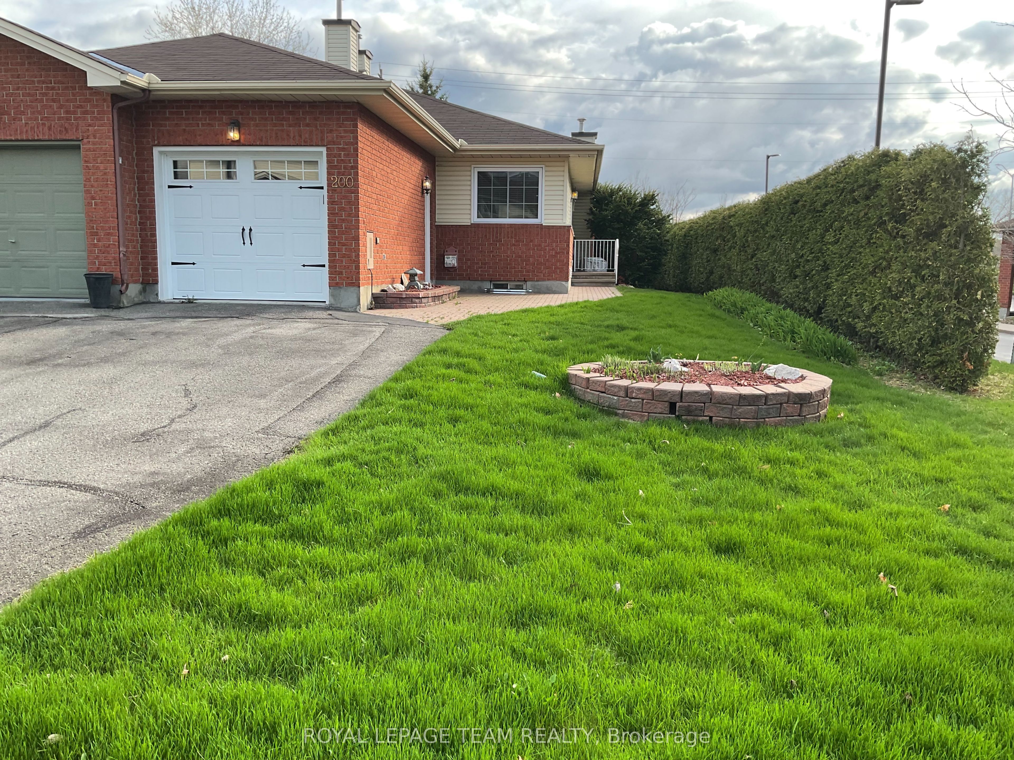 200 Jamieson Street Property Photo