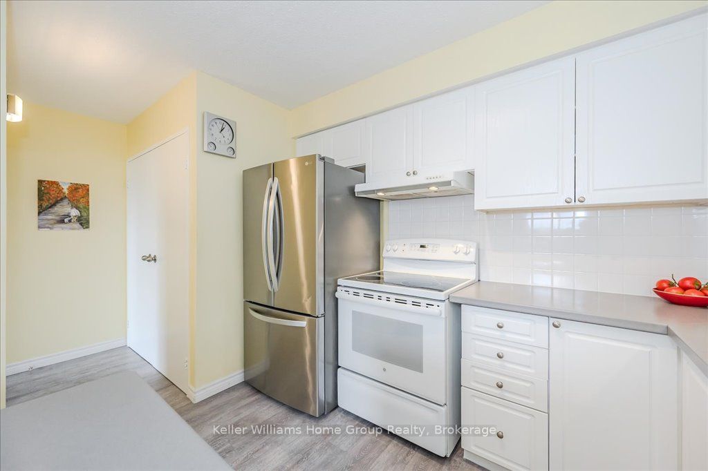 93 Westwood Road 403 Property Photo 24