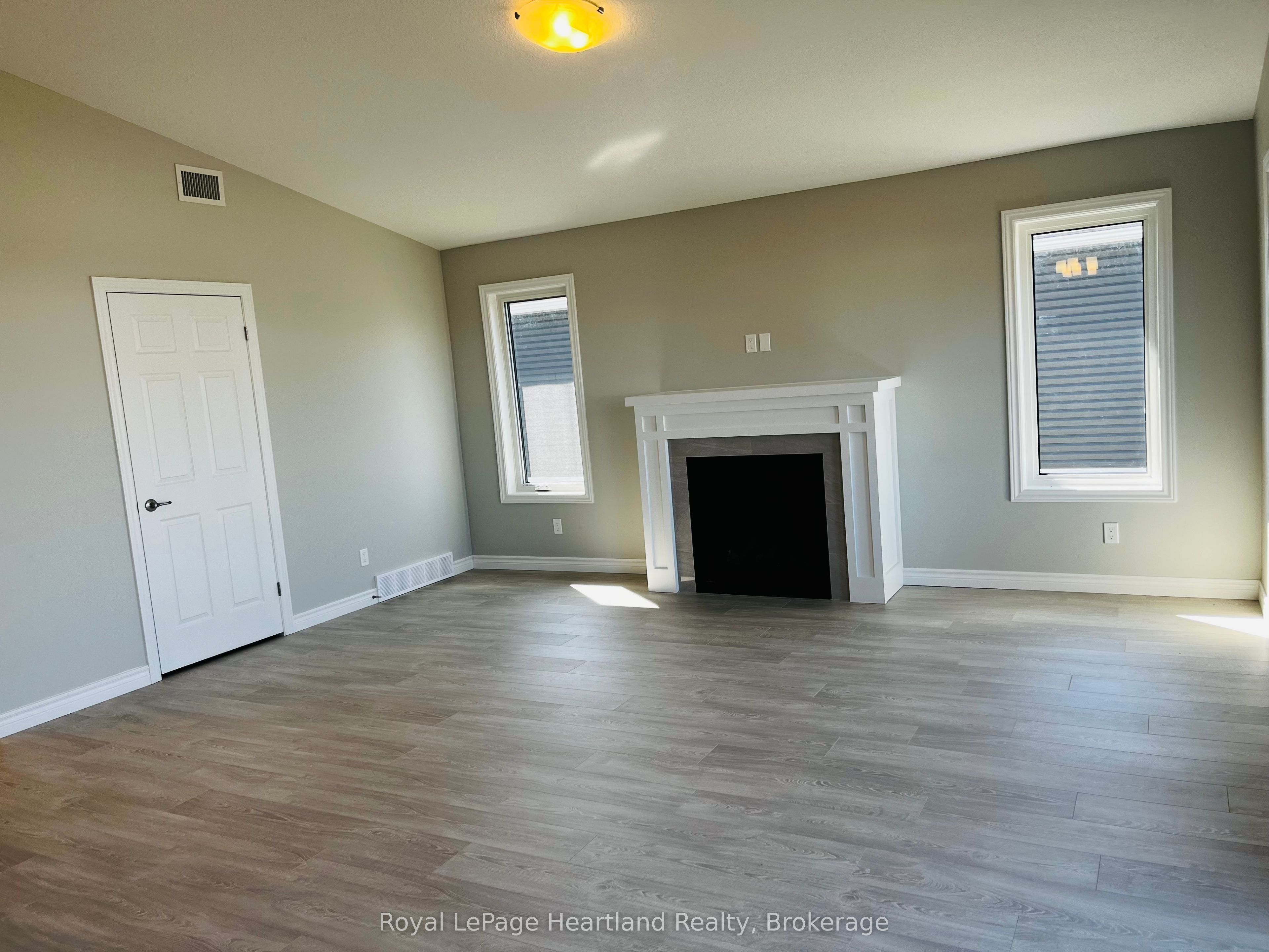 11 Bluffs View Boulevard Property Photo 8