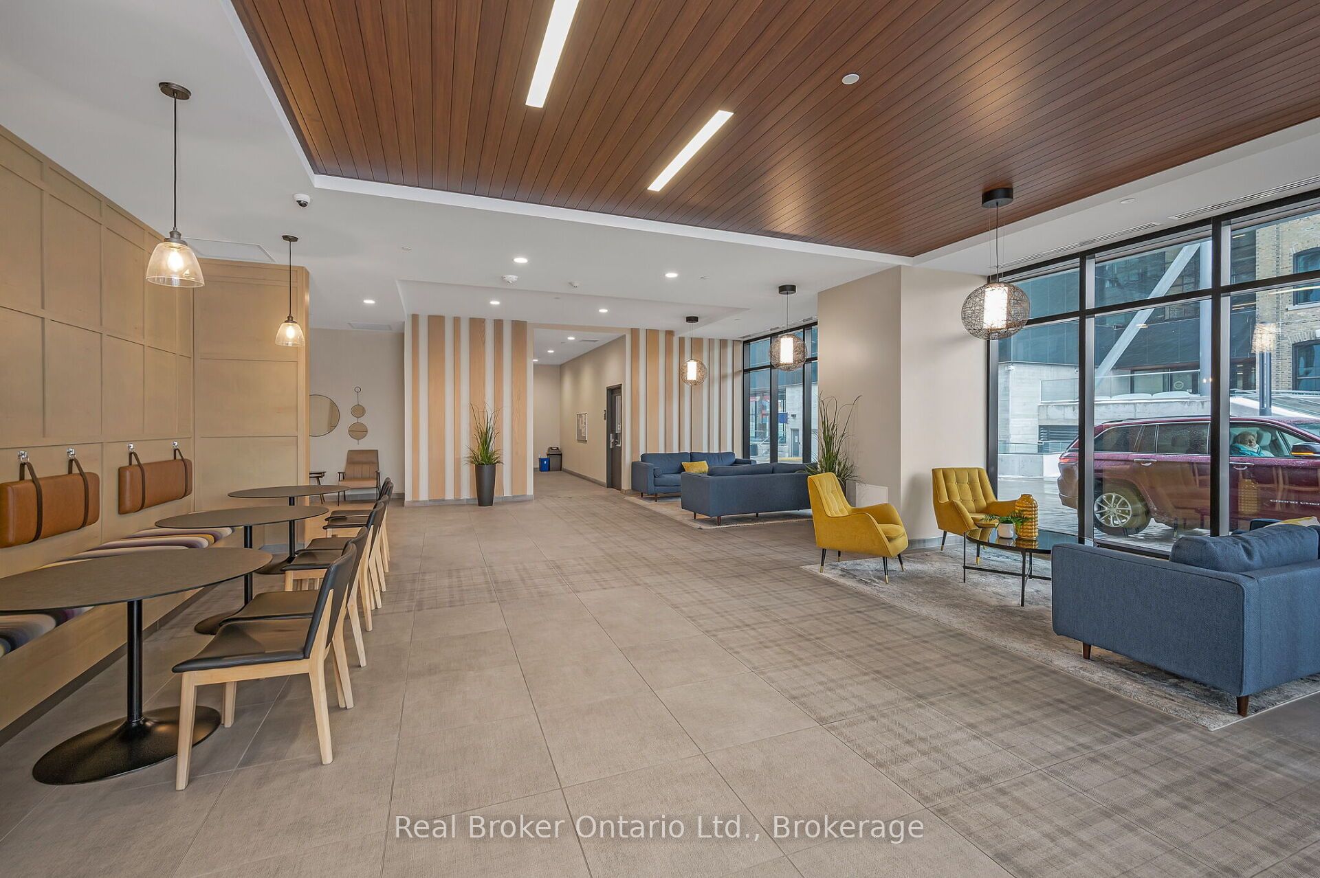 108 Garment Street 904 Property Photo 4