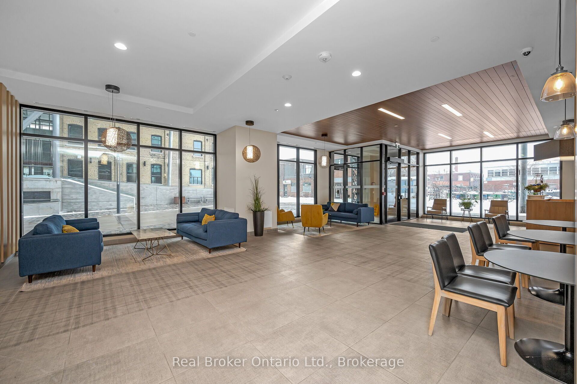 108 Garment Street 904 Property Photo 8