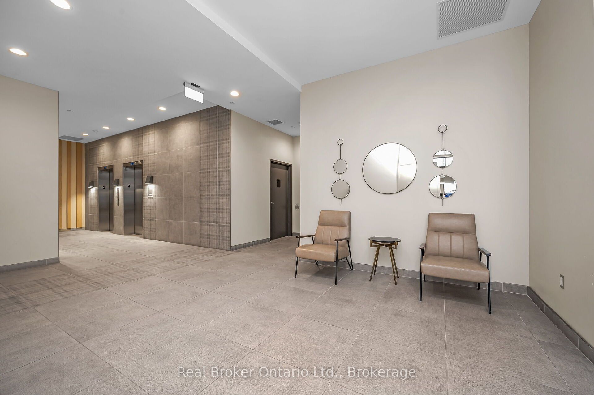 108 Garment Street 904 Property Photo 9