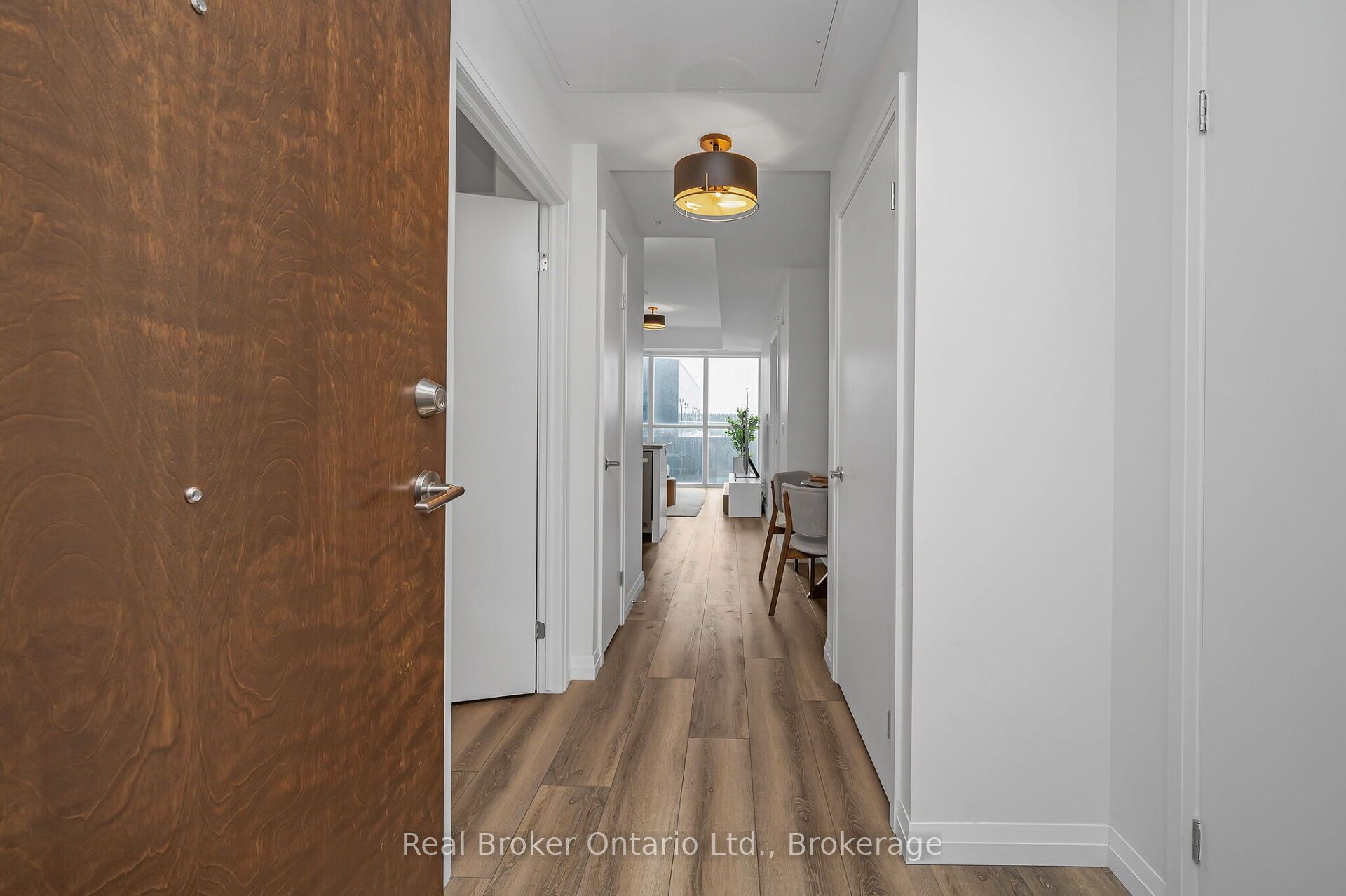 108 Garment Street 904 Property Photo 12