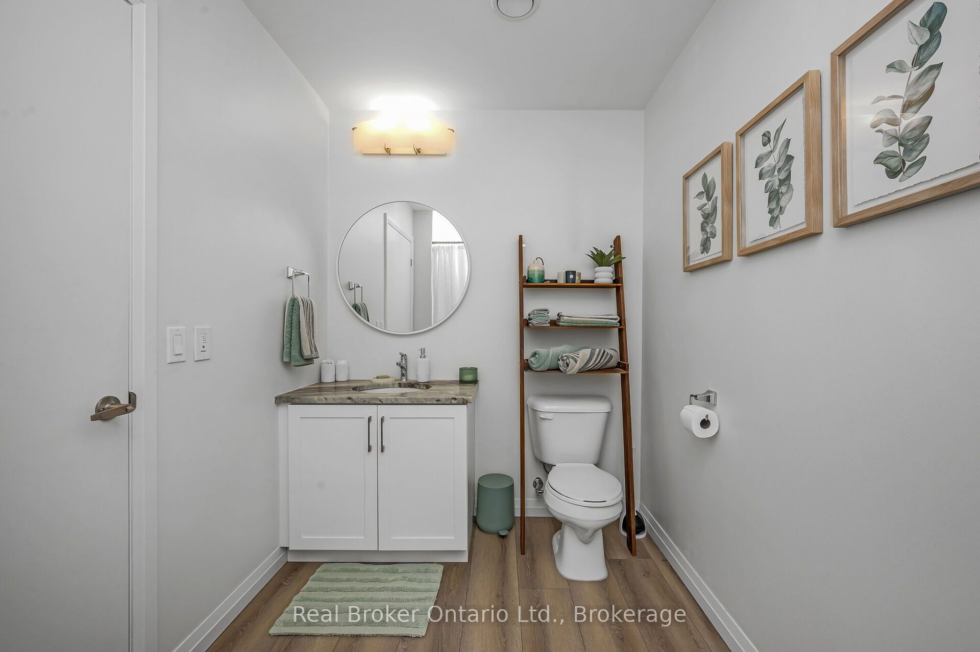 108 Garment Street 904 Property Photo 13