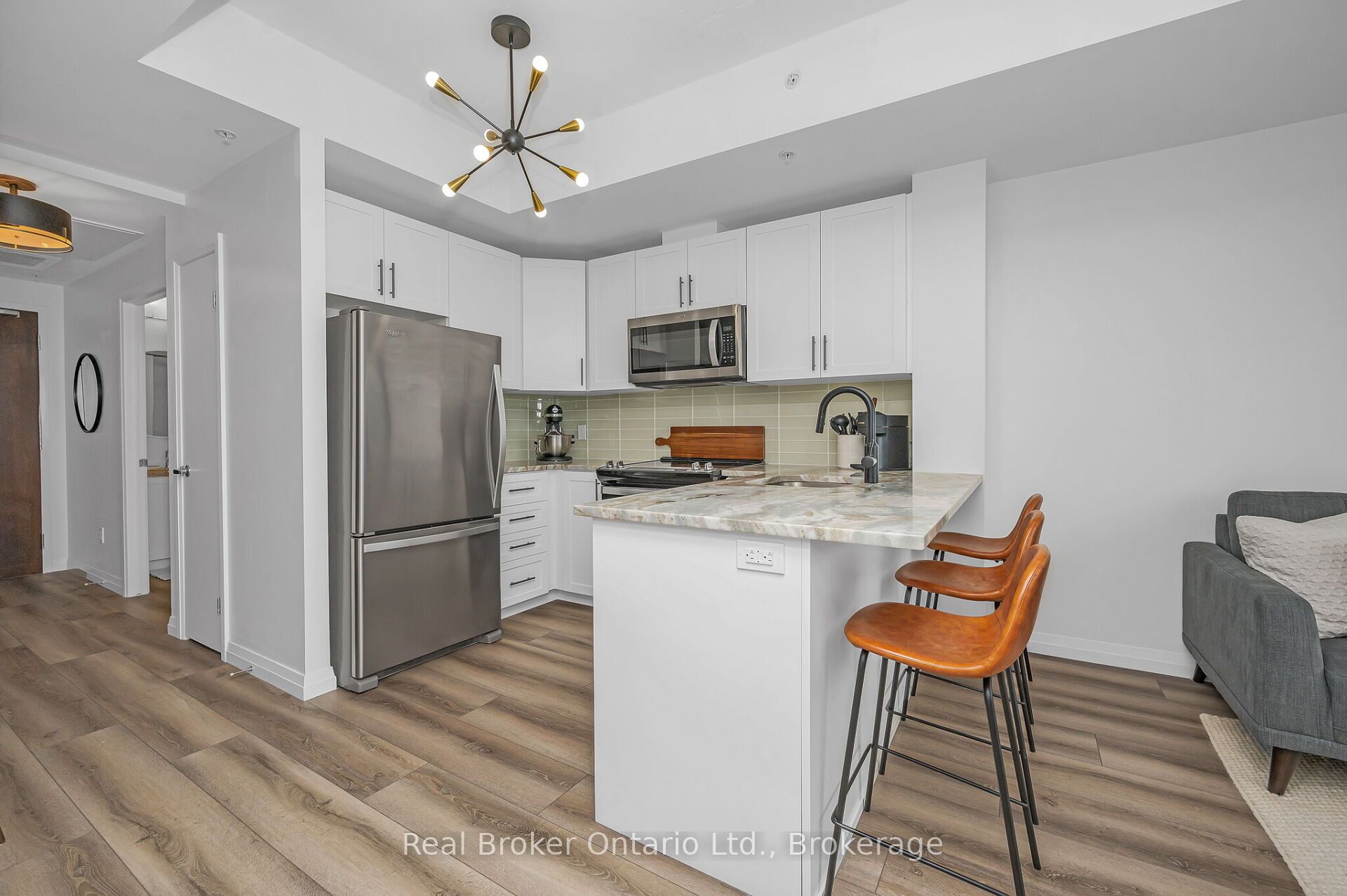 108 Garment Street 904 Property Photo 16