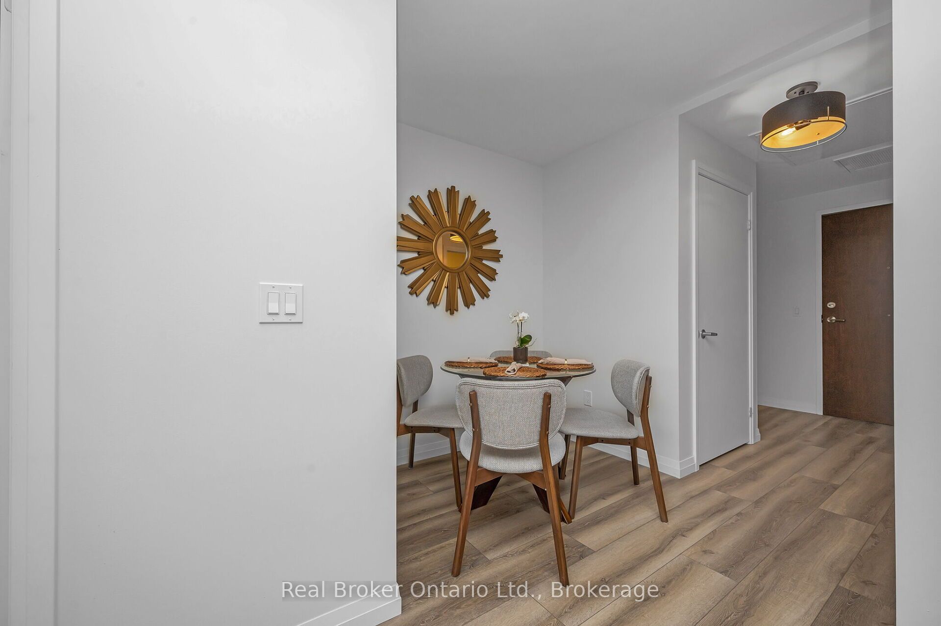 108 Garment Street 904 Property Photo 30