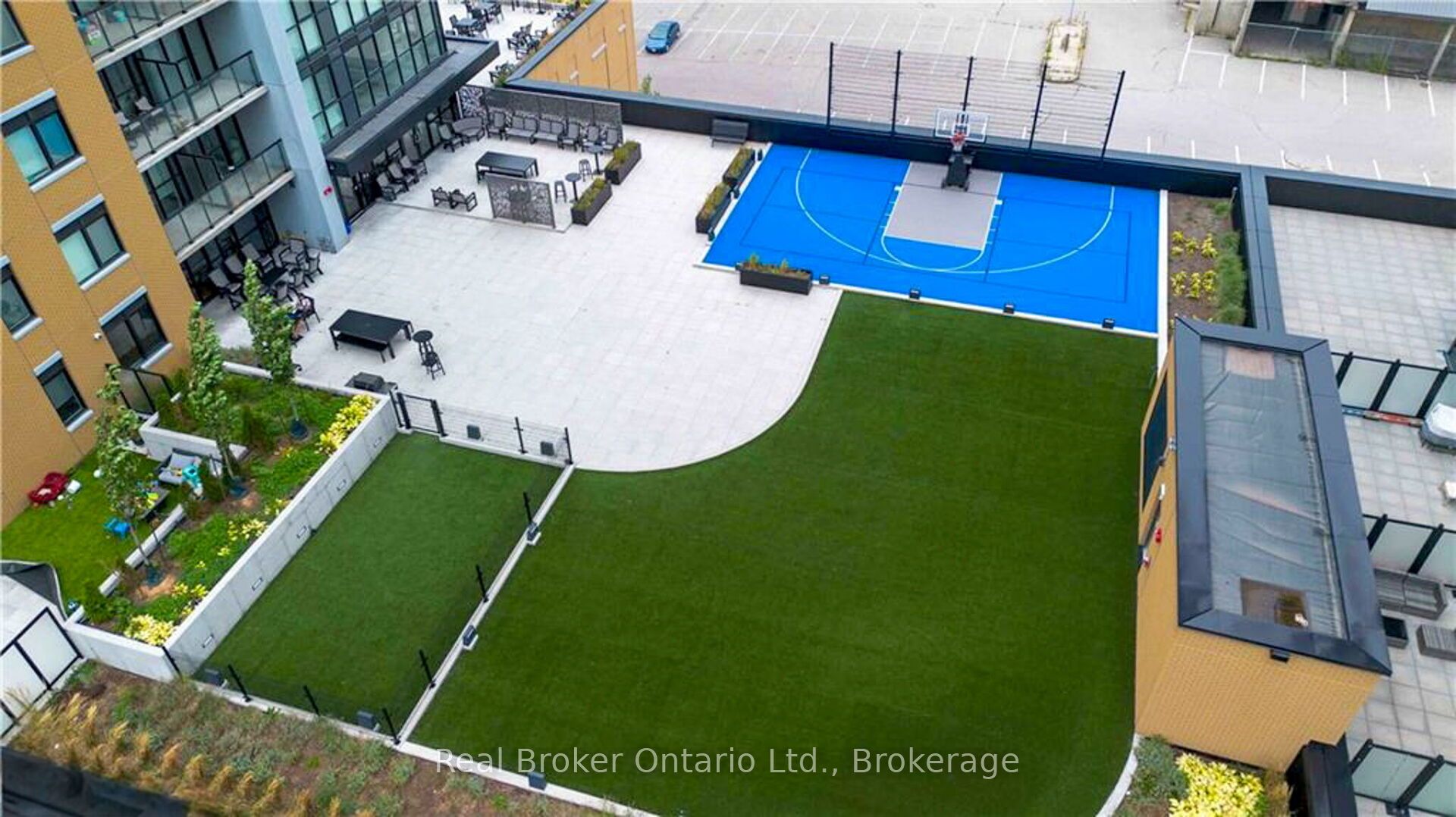 108 Garment Street 904 Property Photo 34