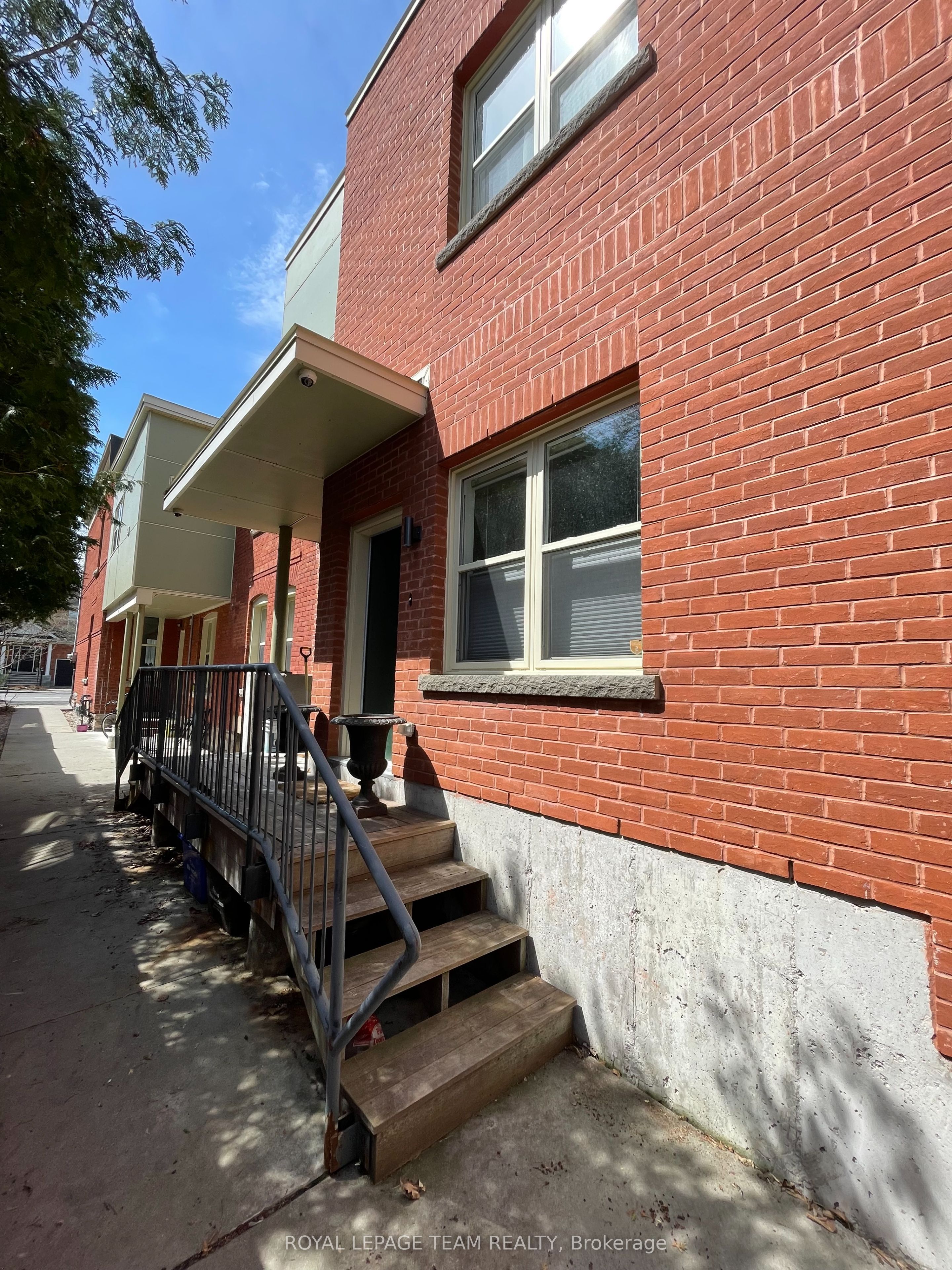 #c - 192 Stanley Avenue Property Photo