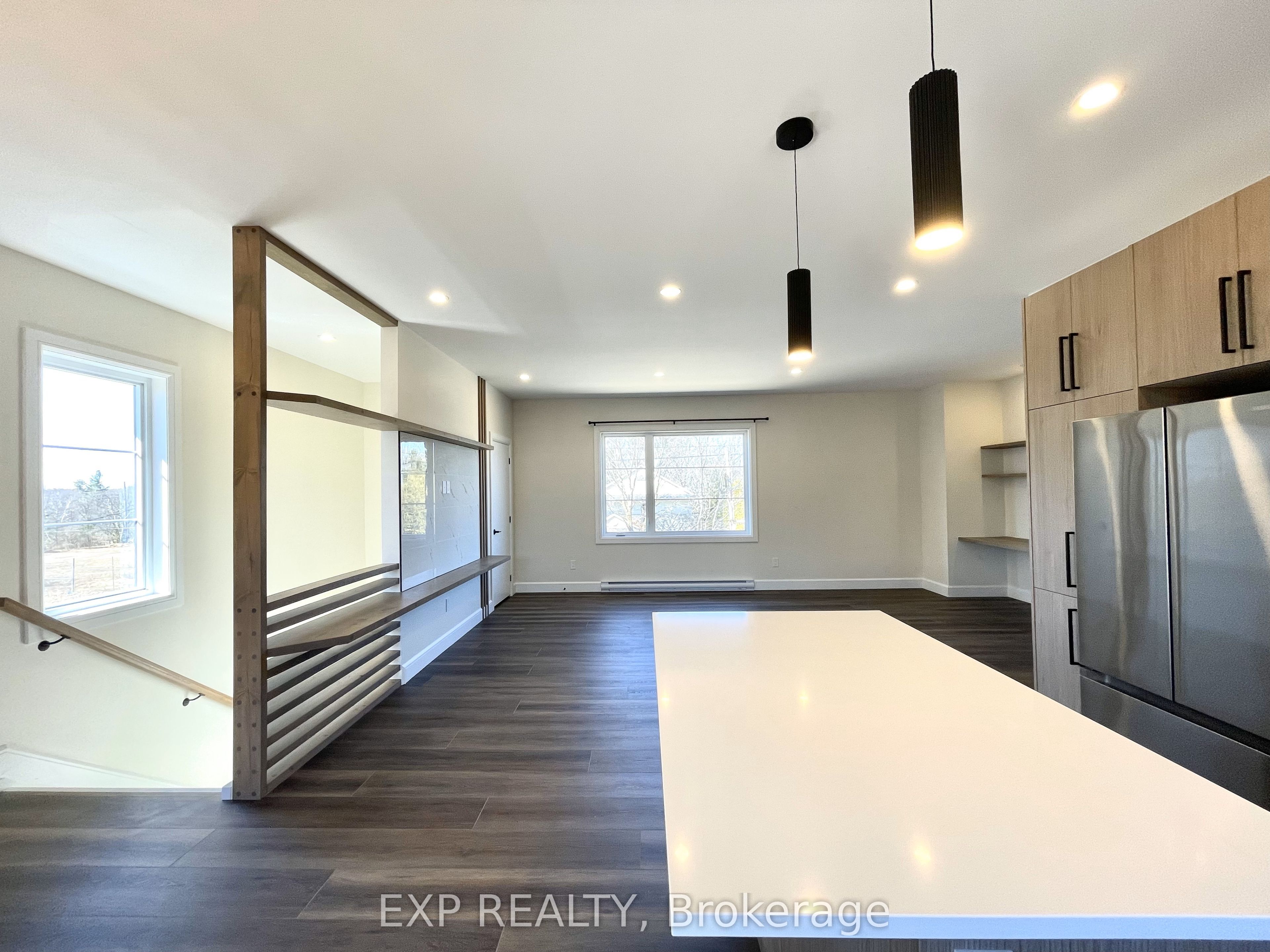 587 River Rd Property Photo 12