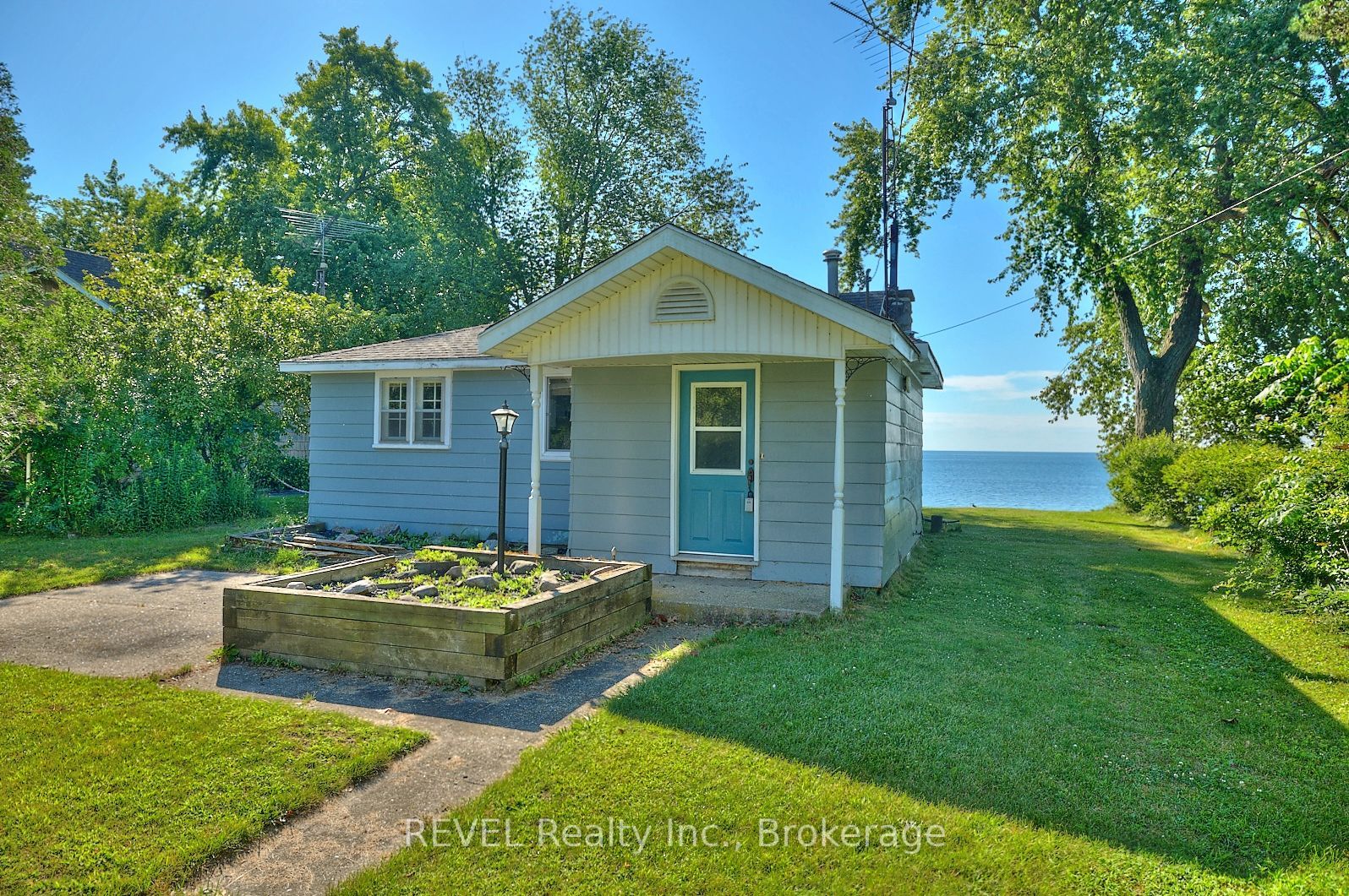 11357 Fowler Rd Property Photo 1