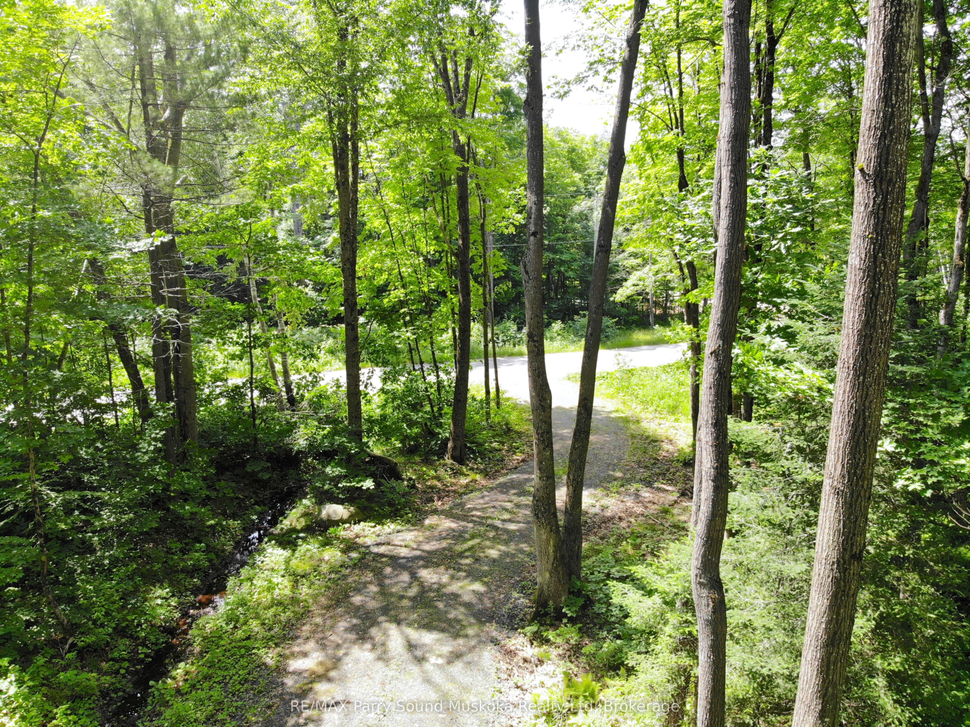 63 N Sandy Plains Rd Property Photo 10