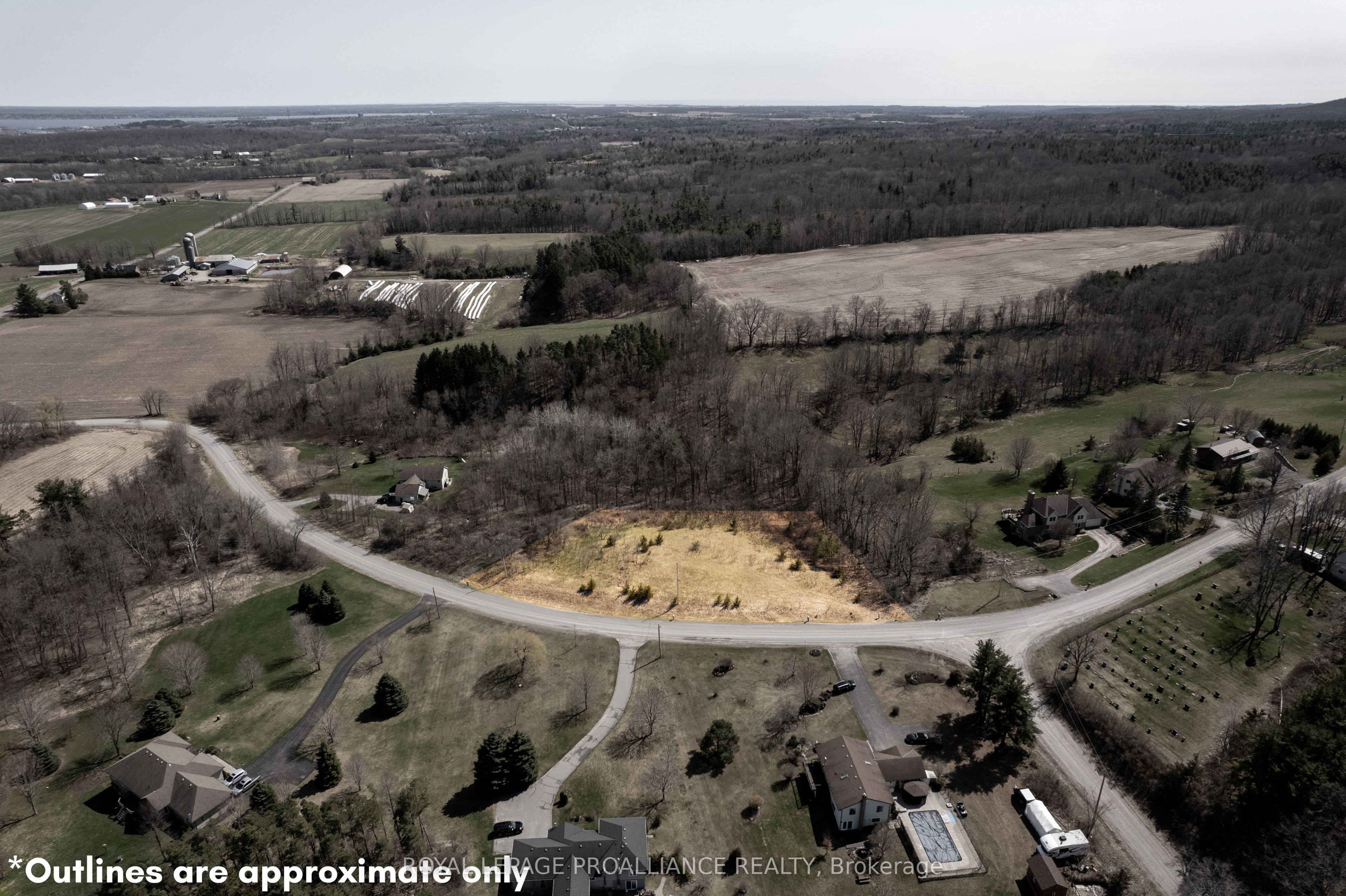 517 Downs Road Property Photo 14