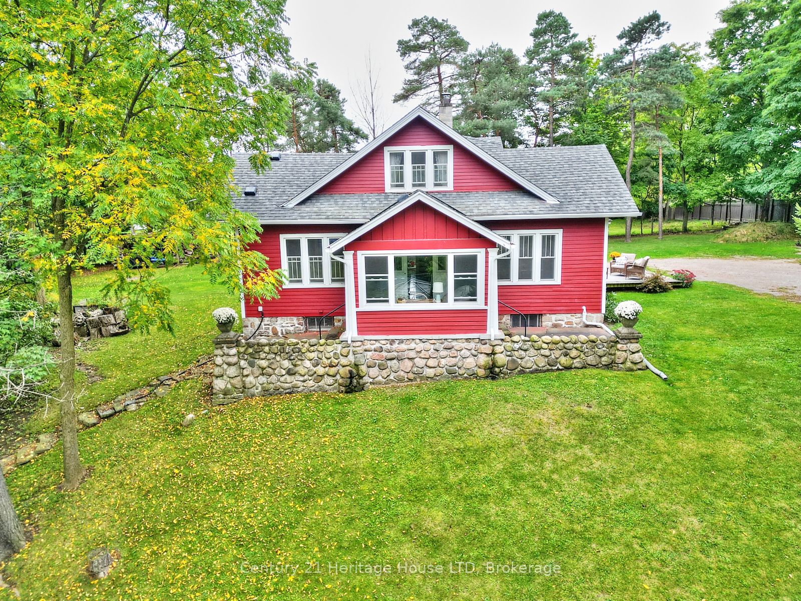 3426 King St Property Photo 7