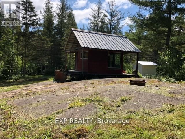 730 Dean Lake Rd Property Photo 2