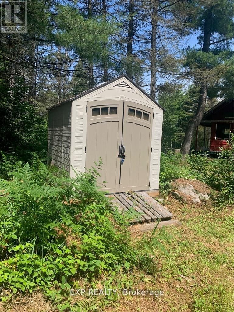 730 Dean Lake Rd Property Photo 4