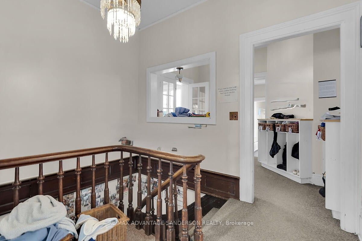282 Piccadilly Street Property Photo 30