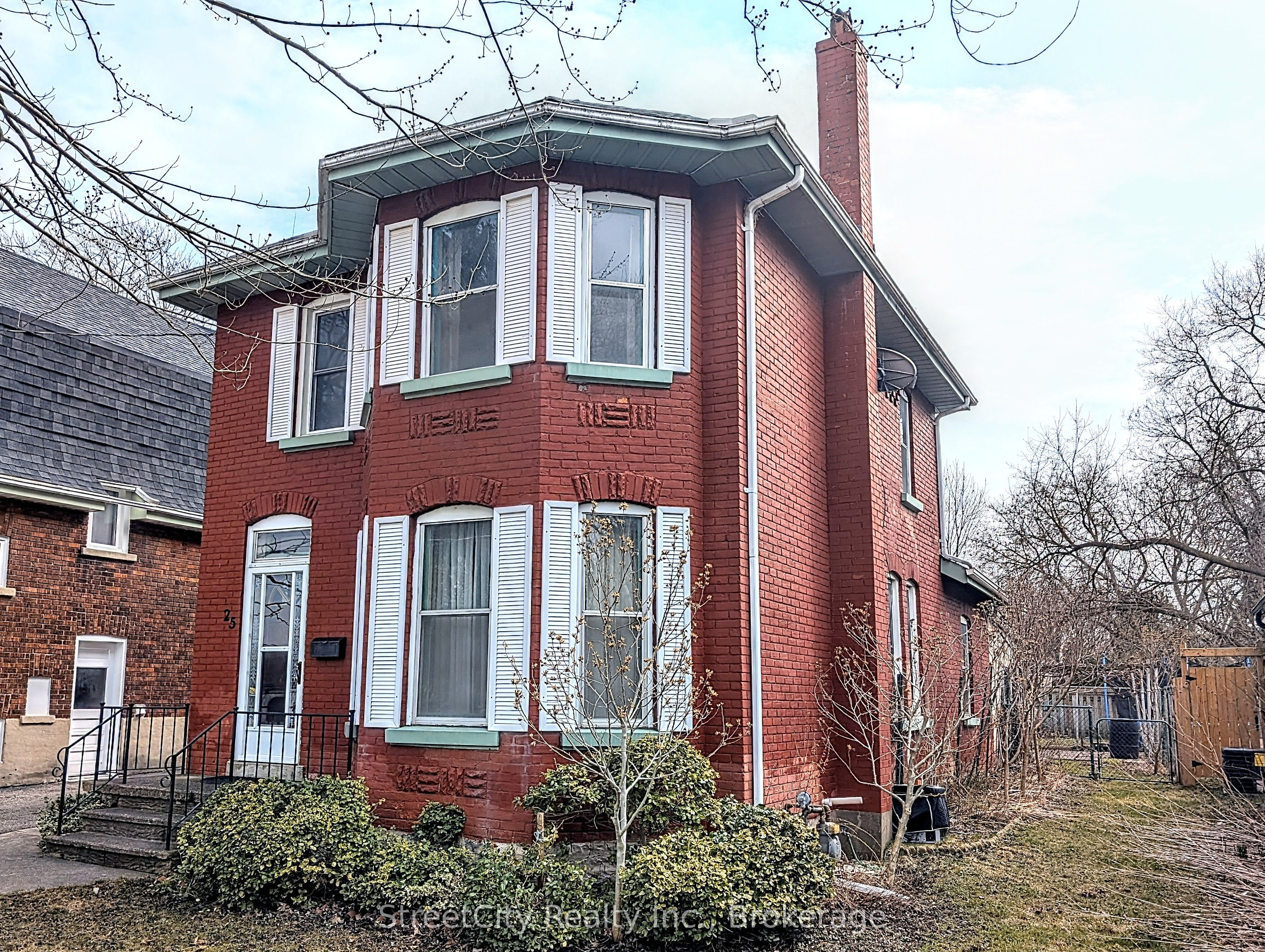 25 Guelph Street Property Photo